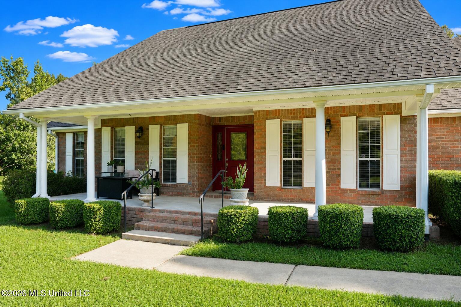 1070 Deerfield Road Property Photo 4