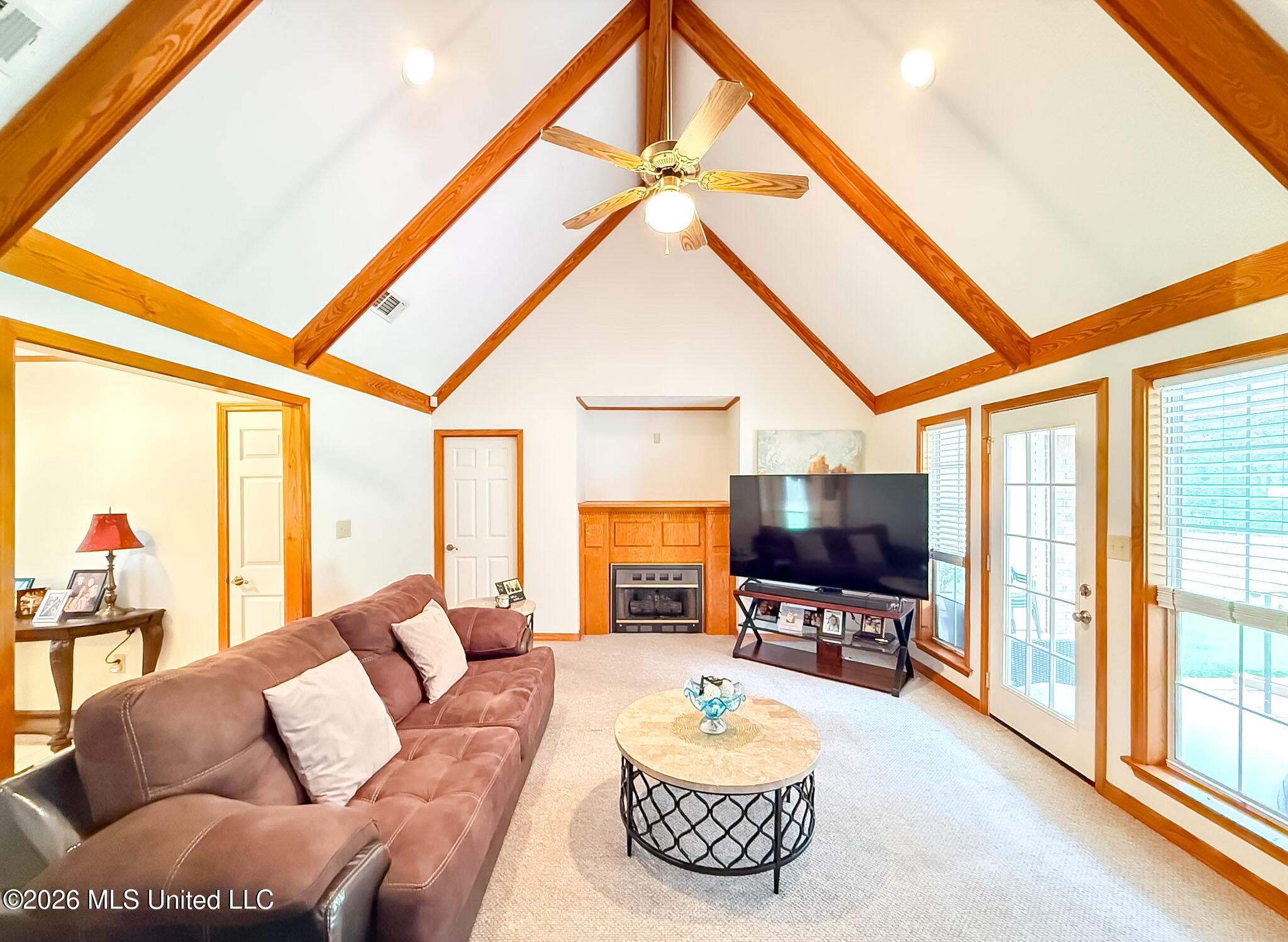1070 Deerfield Road Property Photo 9