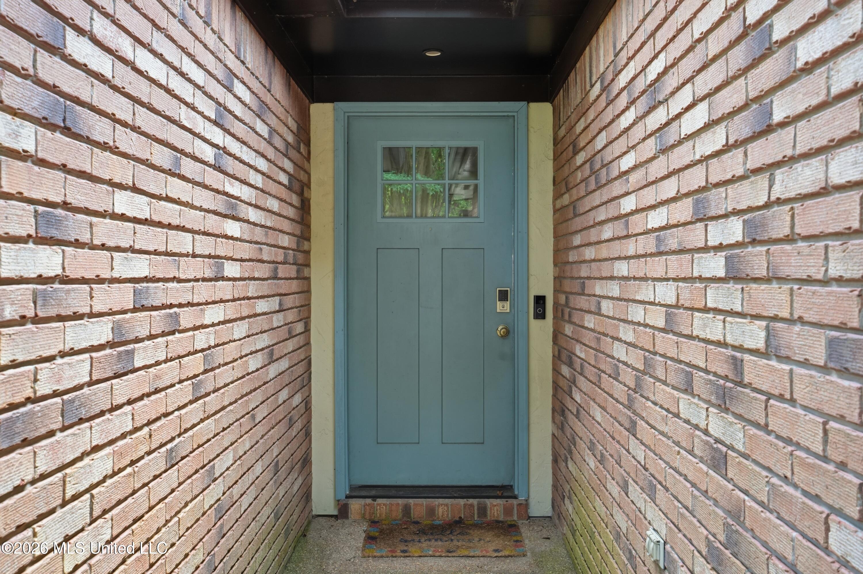 443 Bradford Drive Property Photo 4