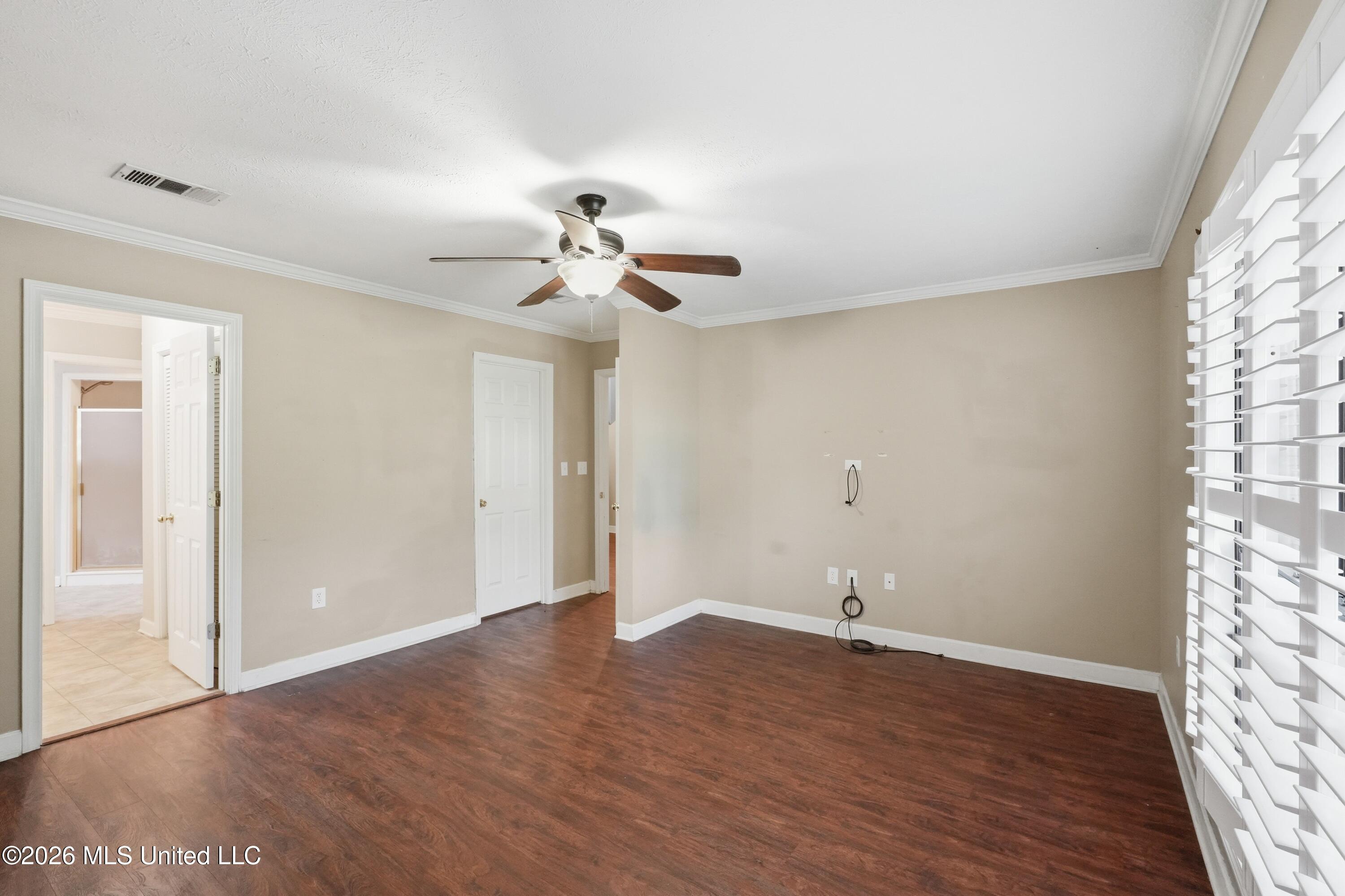 443 Bradford Drive Property Photo 7