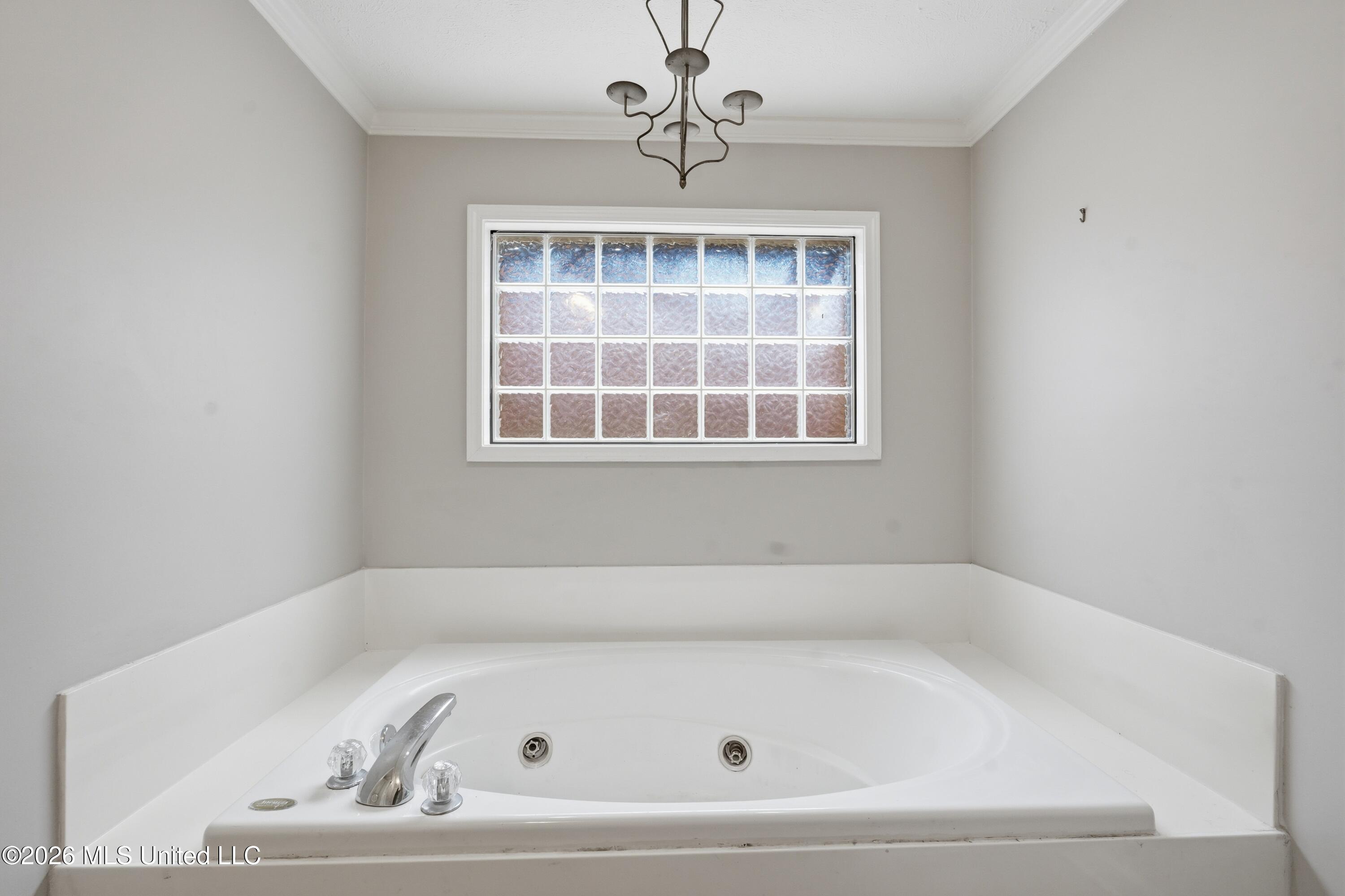 443 Bradford Drive Property Photo 12