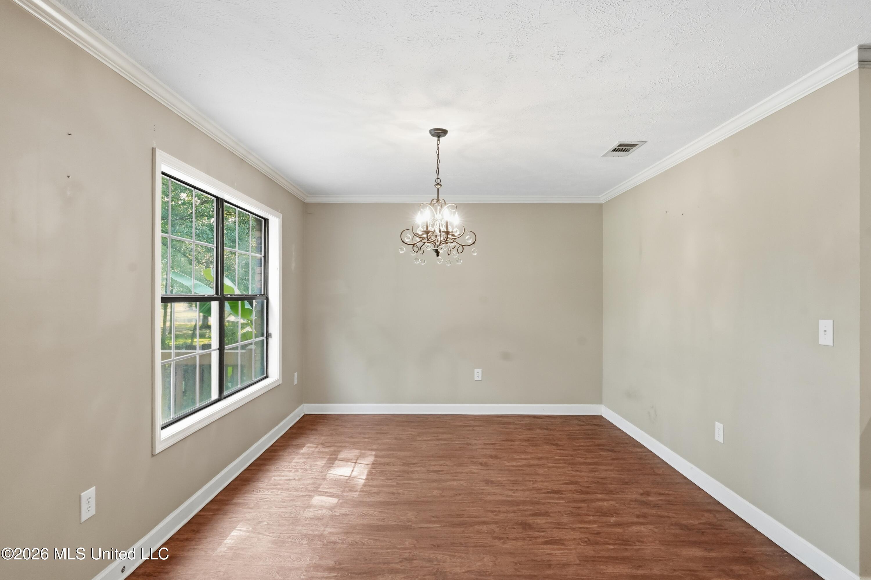 443 Bradford Drive Property Photo 22