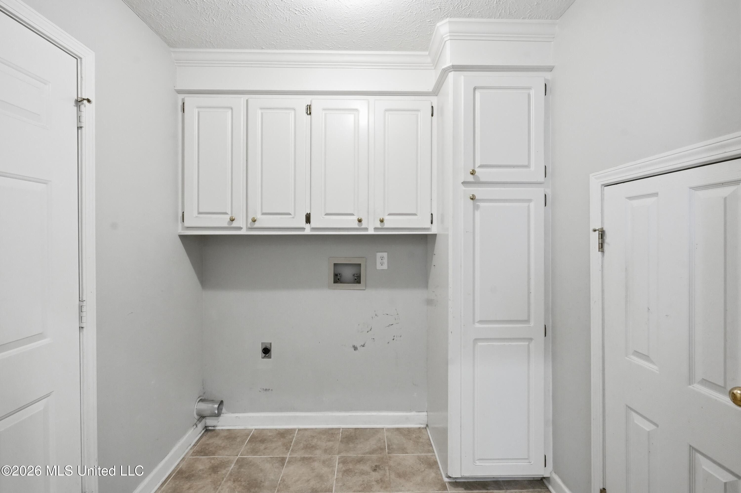 443 Bradford Drive Property Photo 30