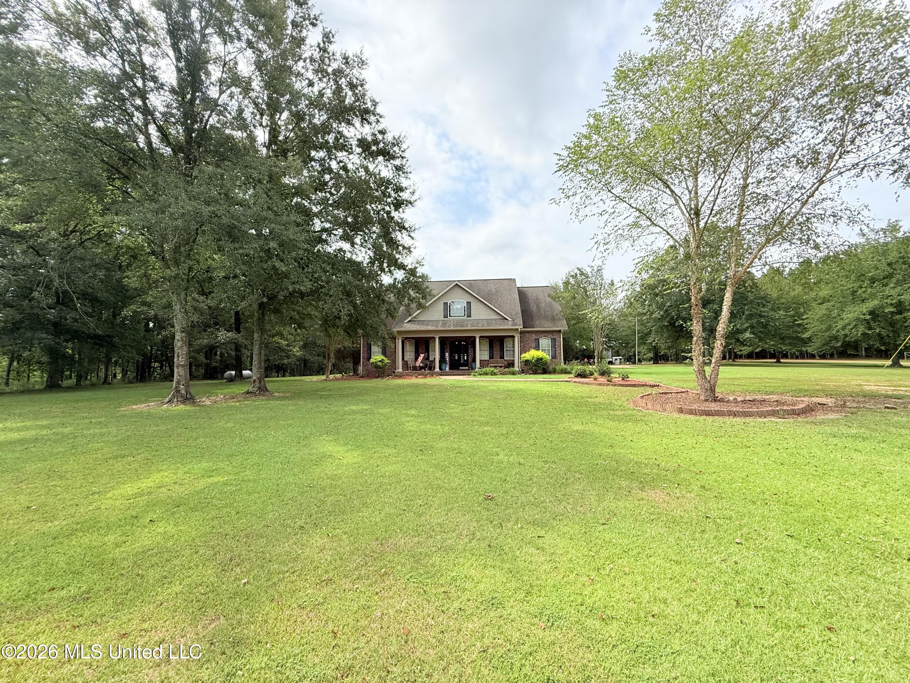 895 Montgomery Road Property Photo 34