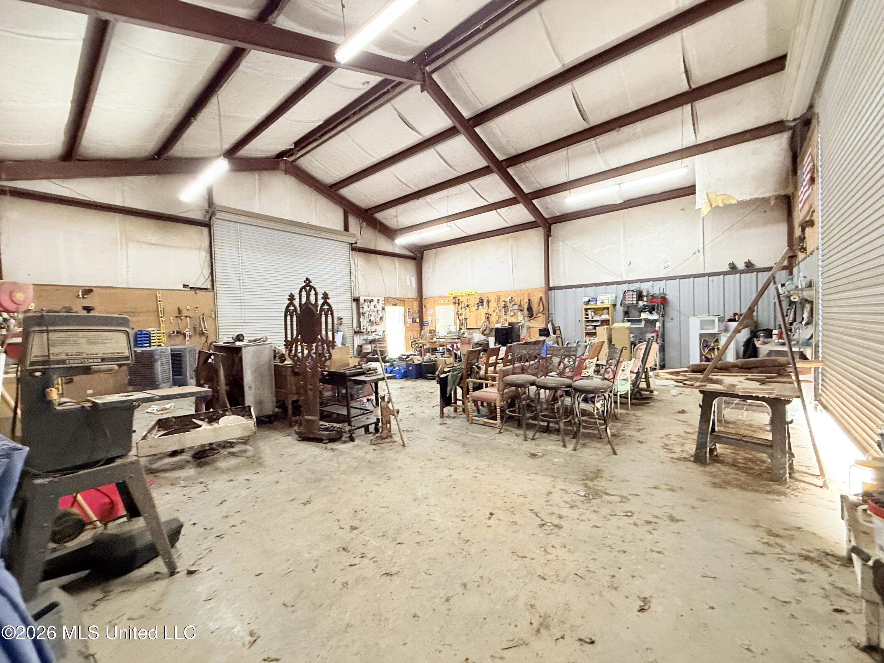 895 Montgomery Road Property Photo 41
