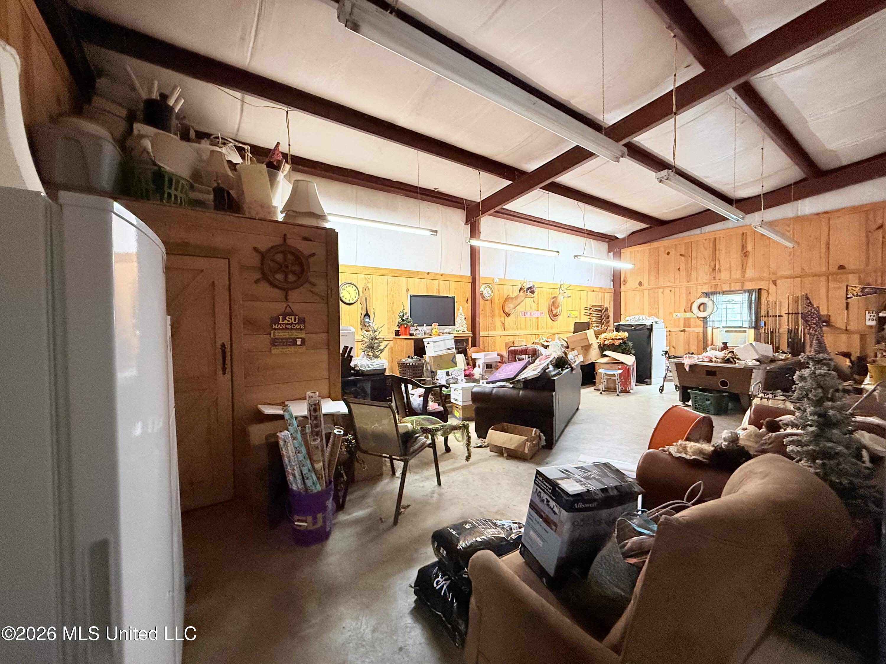 895 Montgomery Road Property Photo 43