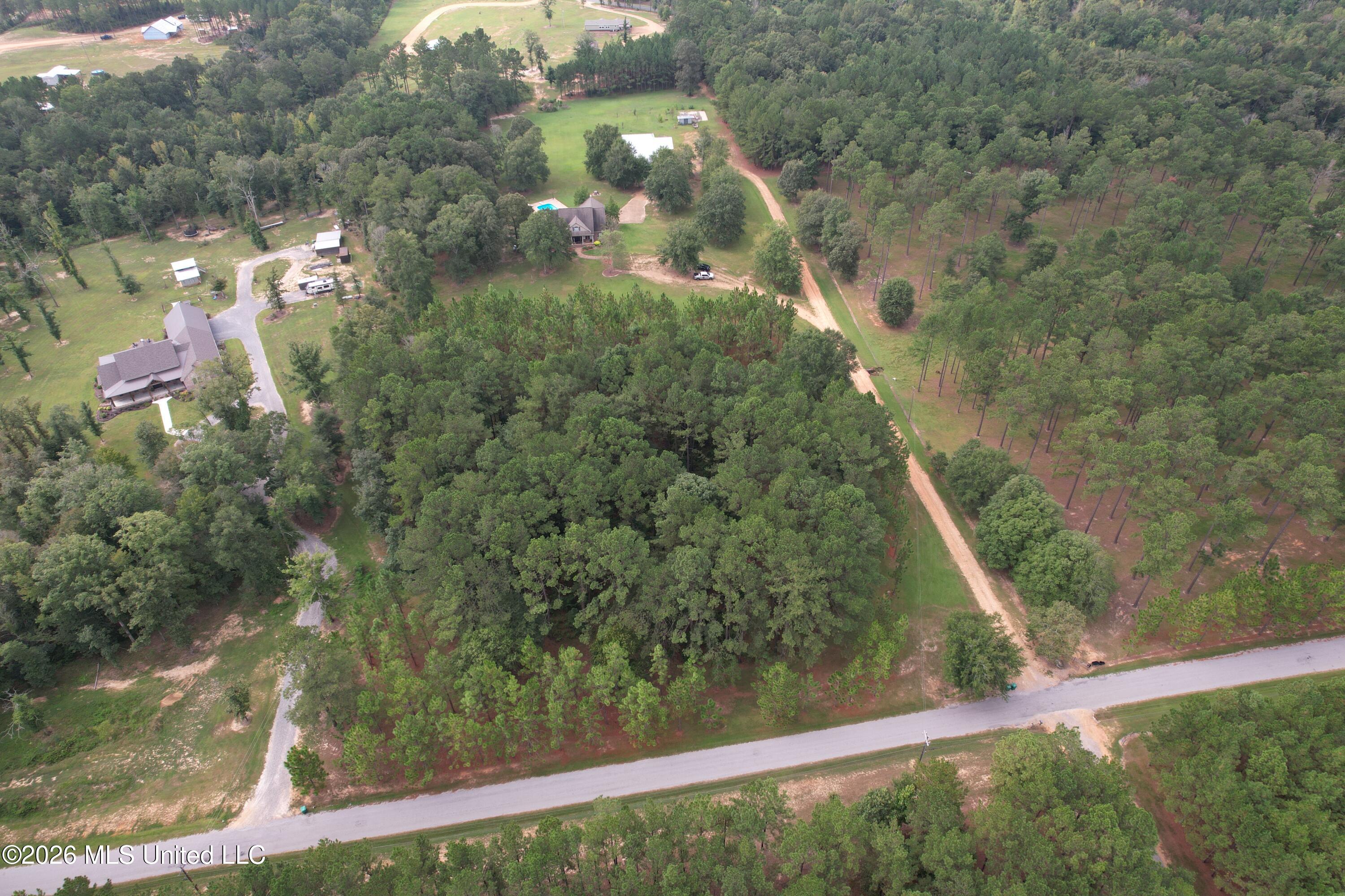 895 Montgomery Road Property Photo 59