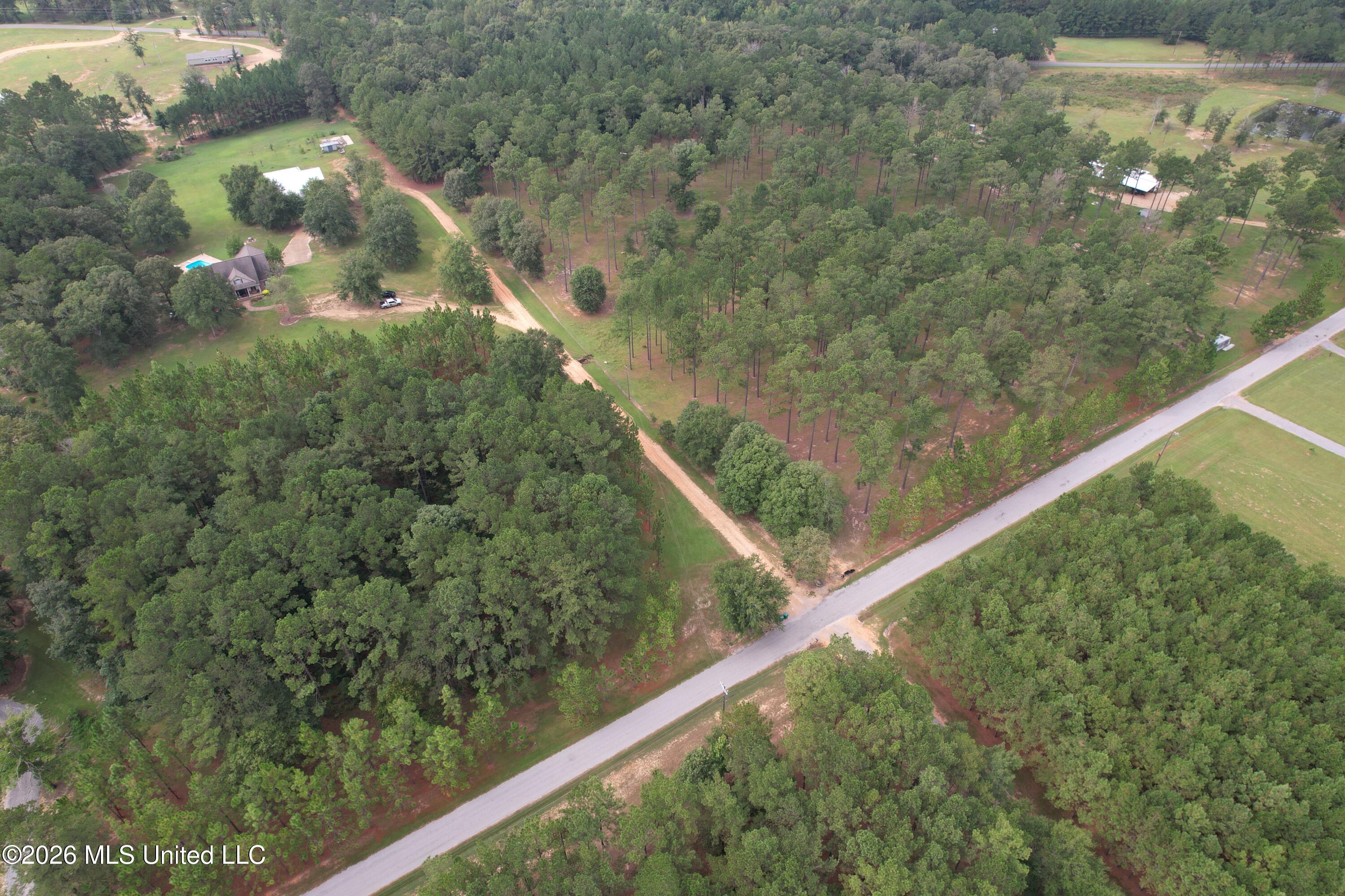 895 Montgomery Road Property Photo 60