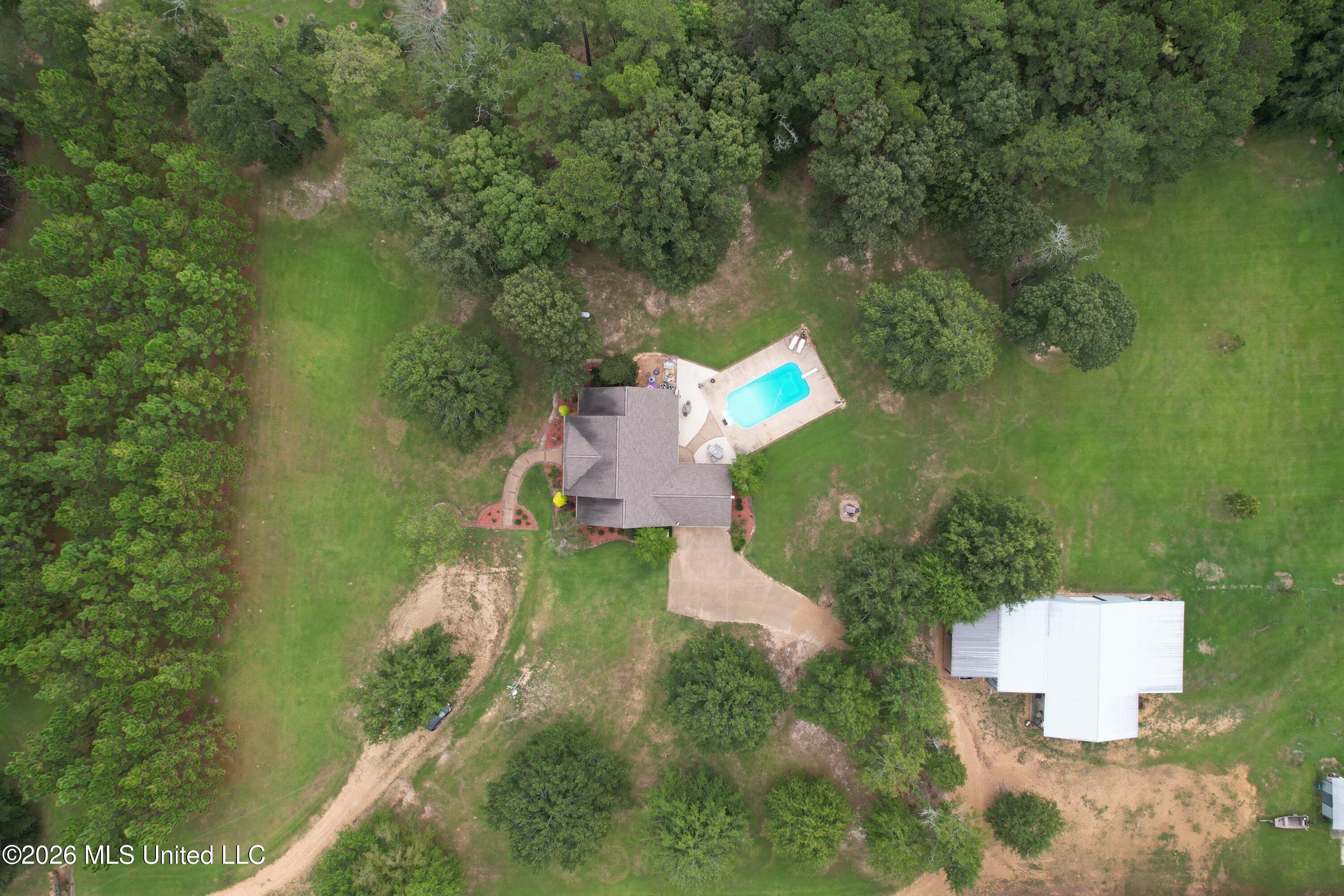 895 Montgomery Road Property Photo 63