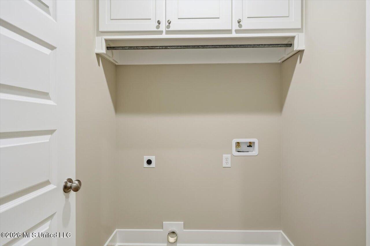 345 Brookfield Circle Property Photo 15