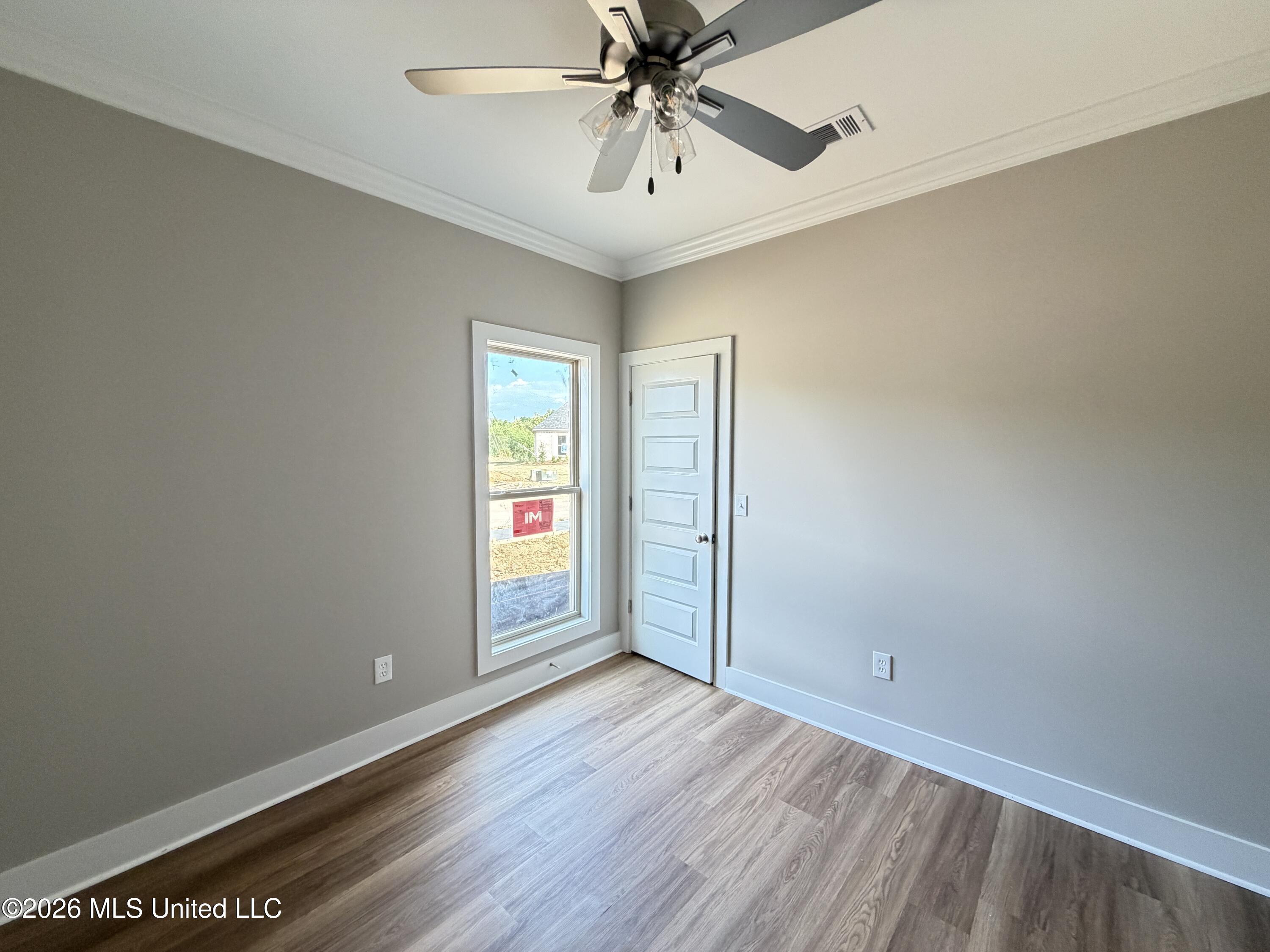 345 Brookfield Circle Property Photo 24