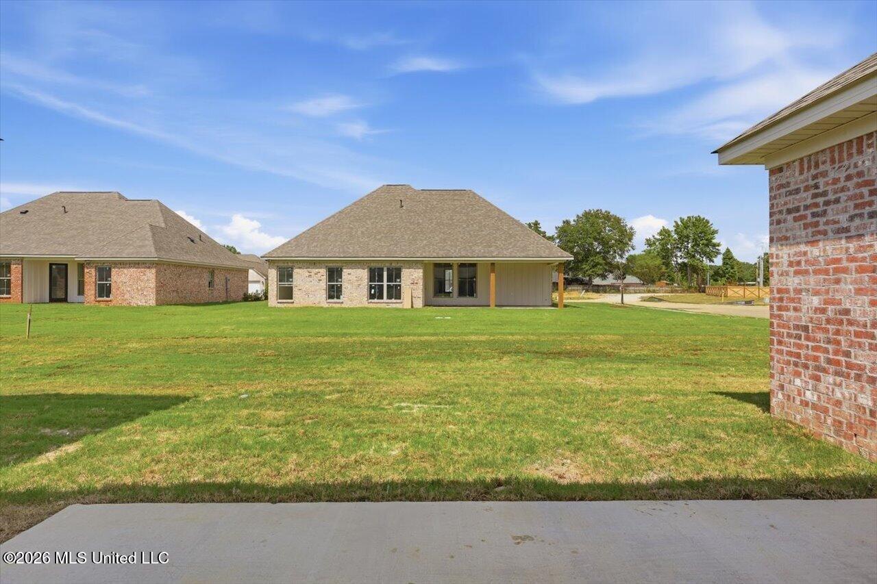 345 Brookfield Circle Property Photo 26