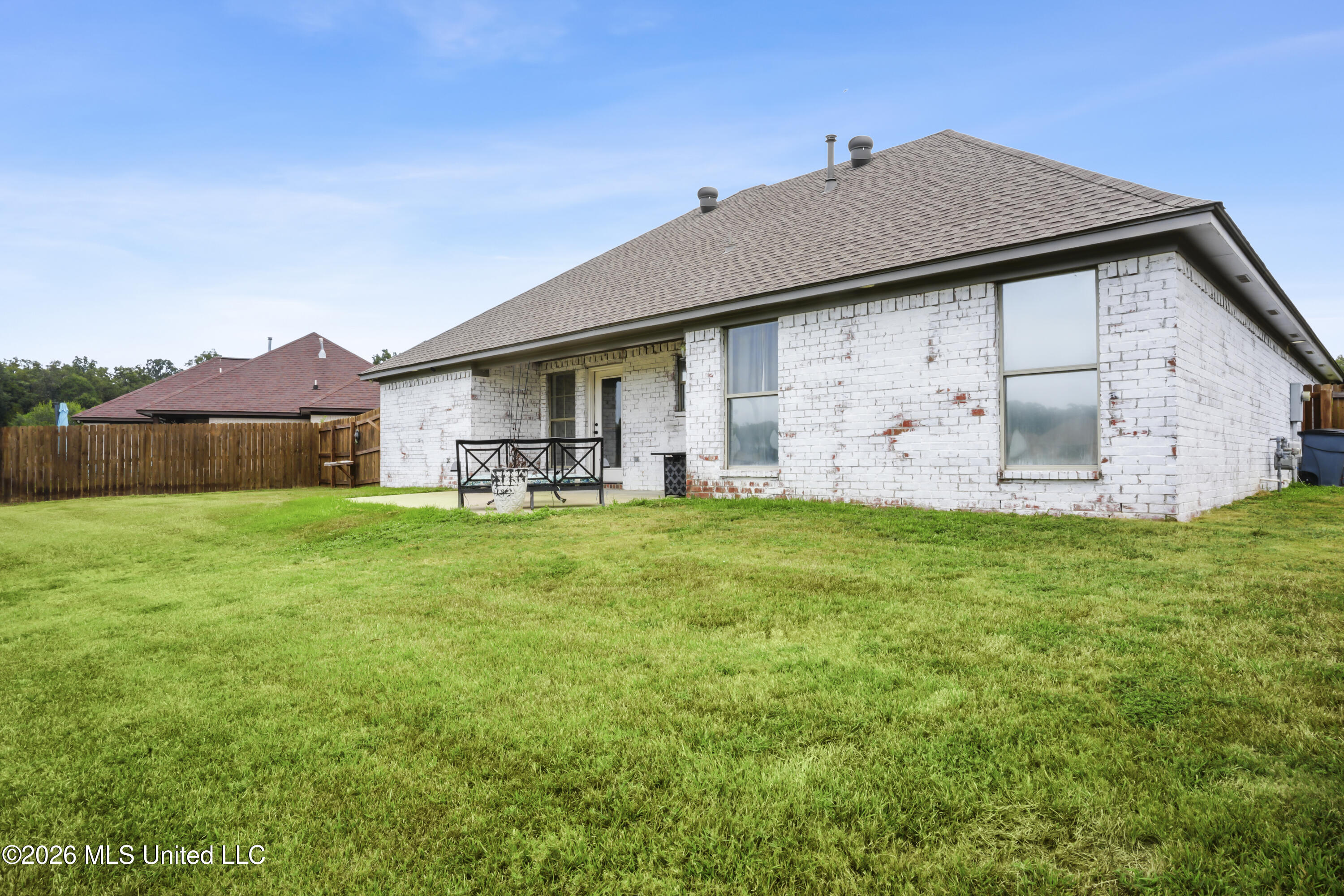 407 Oak Park Cove Property Photo 25