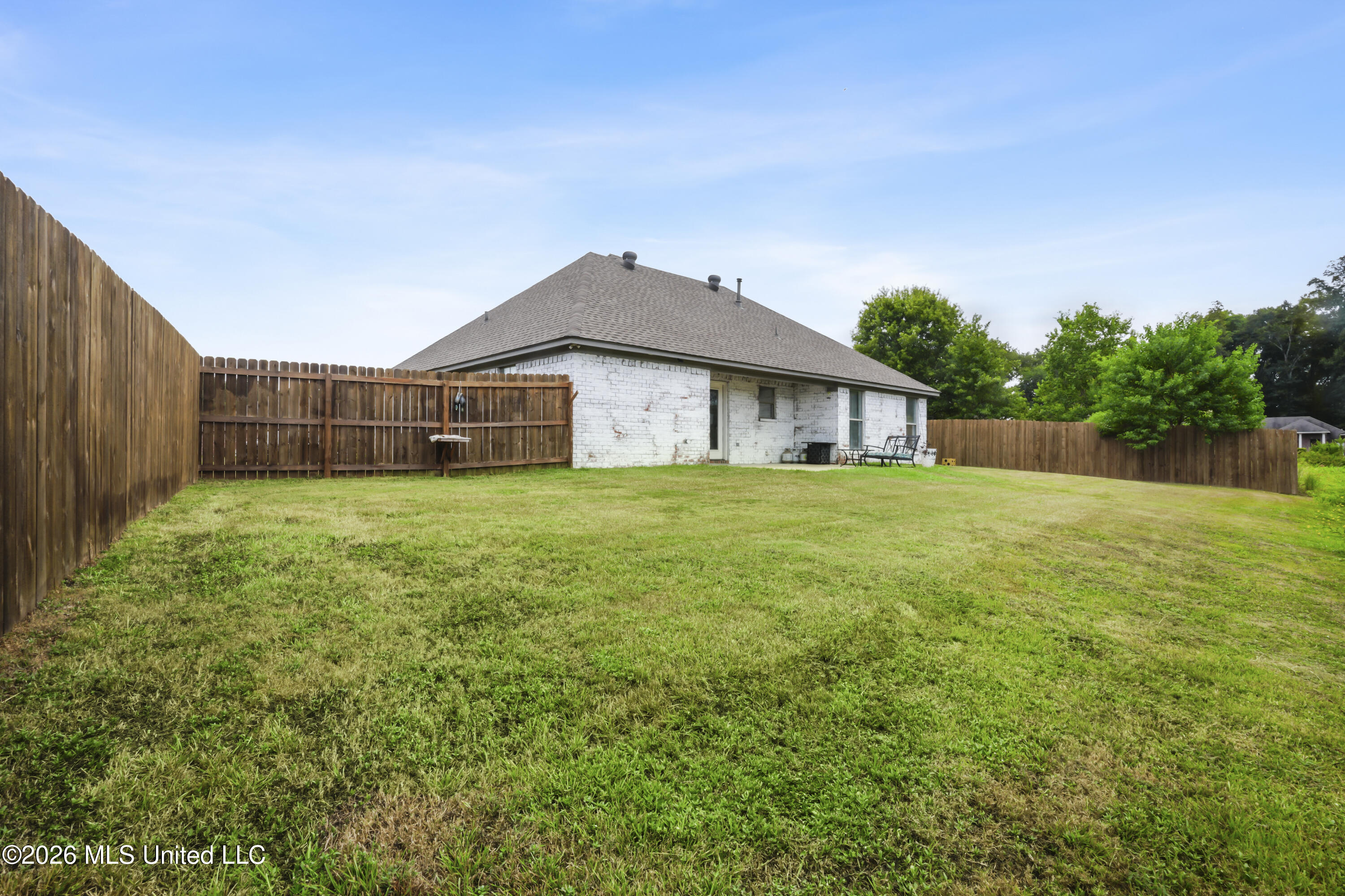 407 Oak Park Cove Property Photo 26