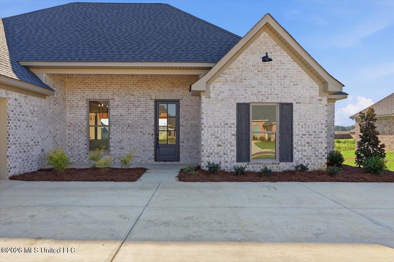 139 Palace Crossing Property Photo 3