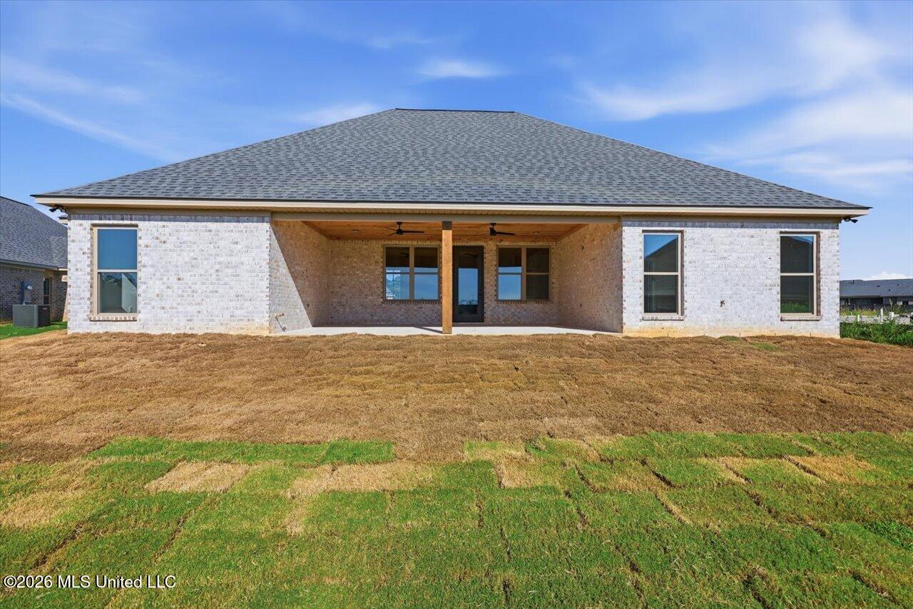 139 Palace Crossing Property Photo 38