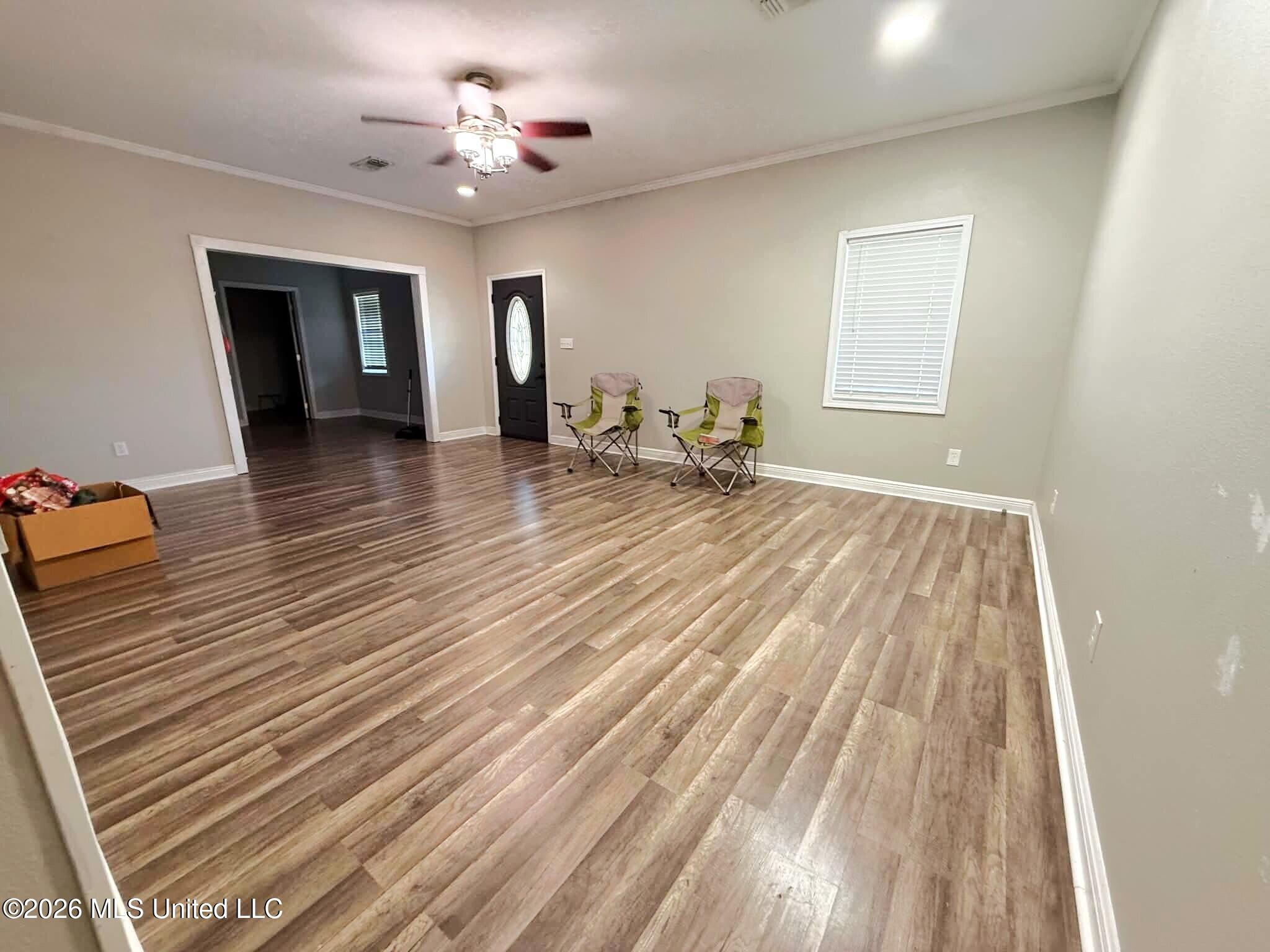 27588 E Lake Cypress Dr Property Photo 4