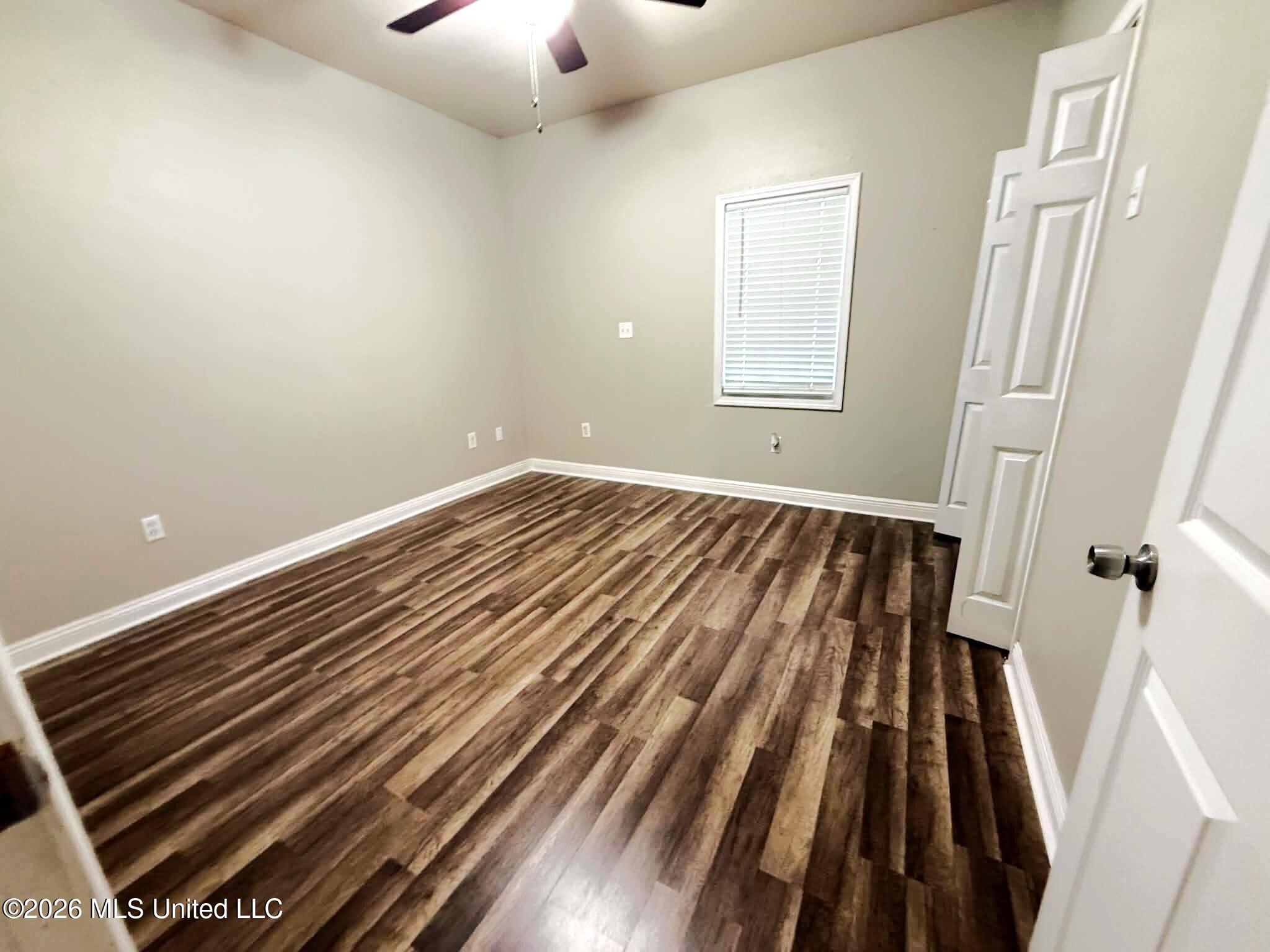 27588 E Lake Cypress Dr Property Photo 13