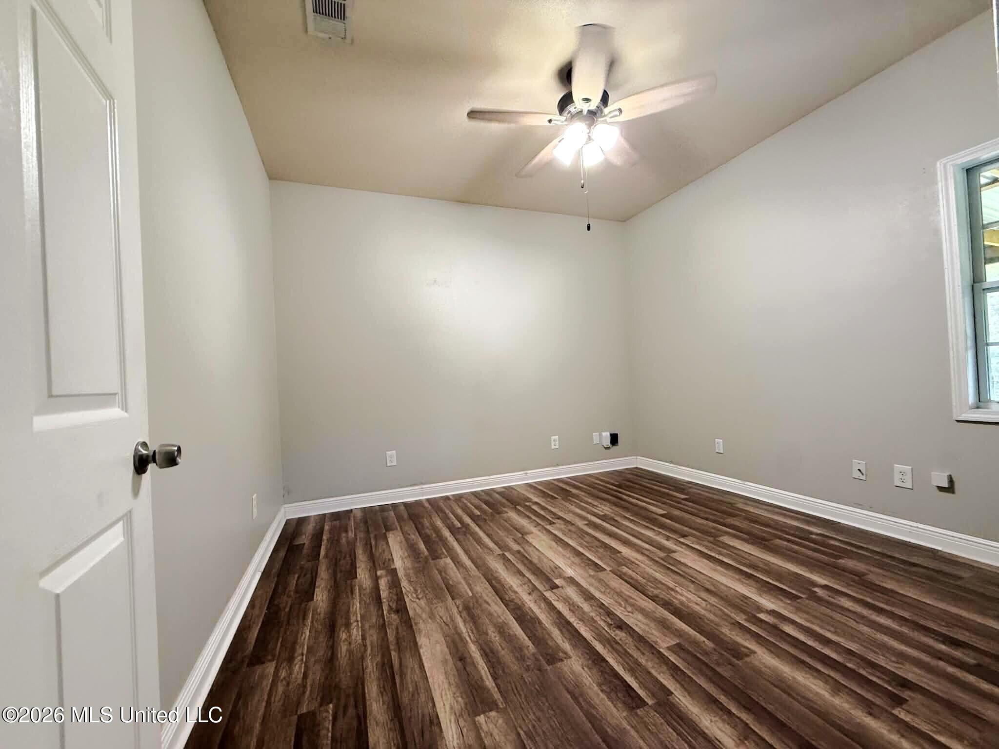 27588 E Lake Cypress Dr Property Photo 15