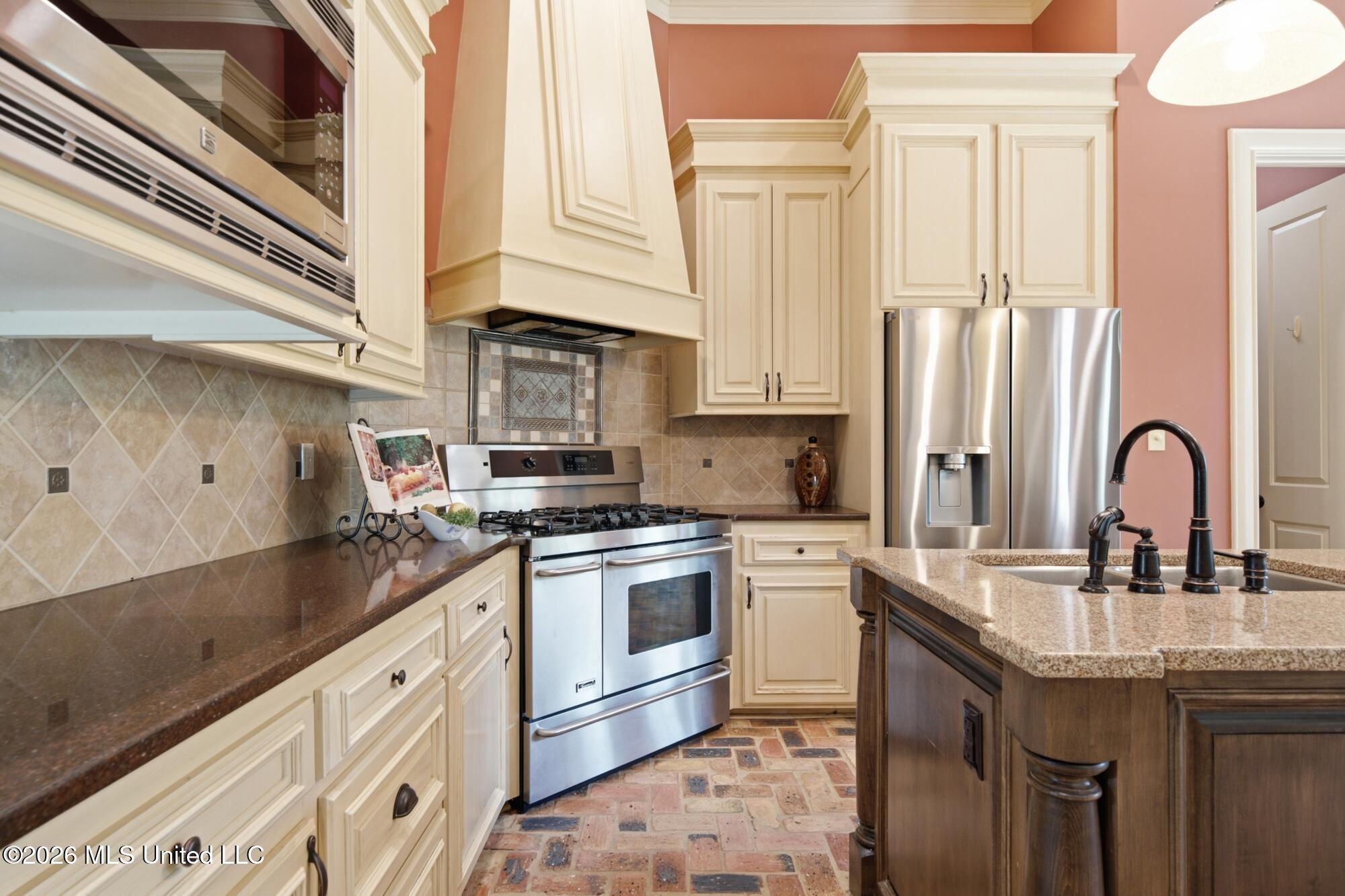 17 Mossy Oak Point Property Photo 13