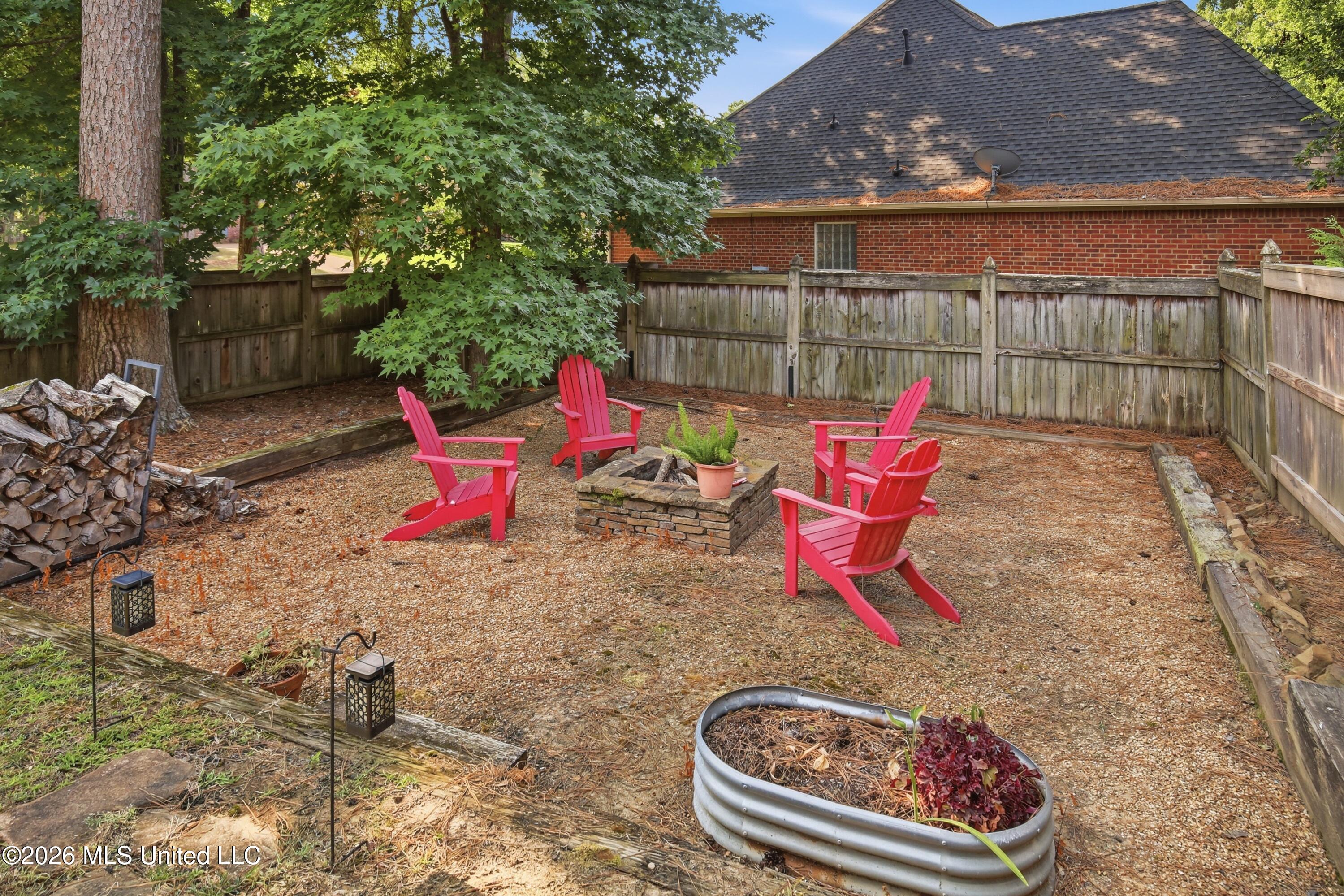 403 Laural Court Property Photo 3