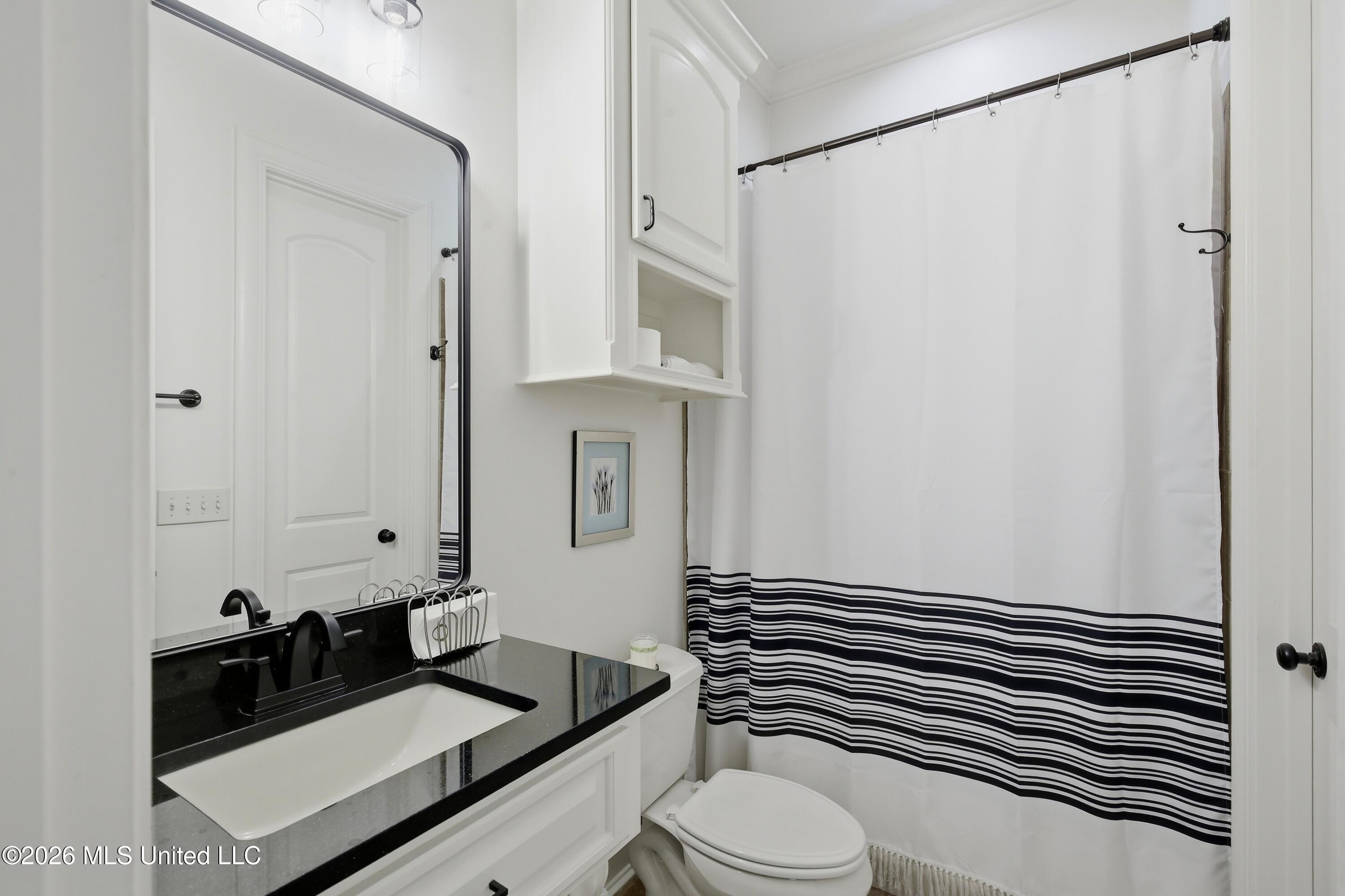 403 Laural Court Property Photo 28