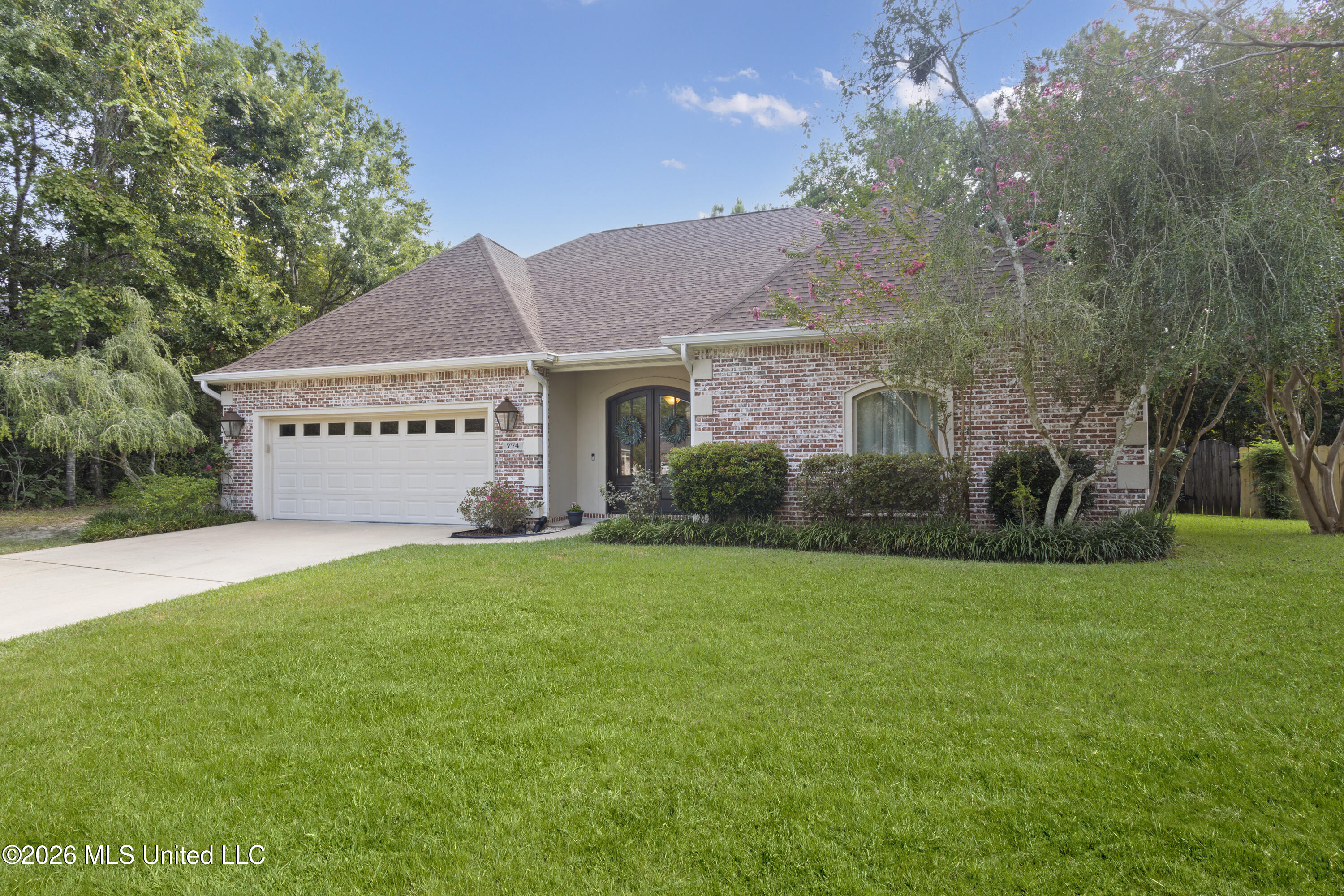 774 Mclane Lane Property Photo 1
