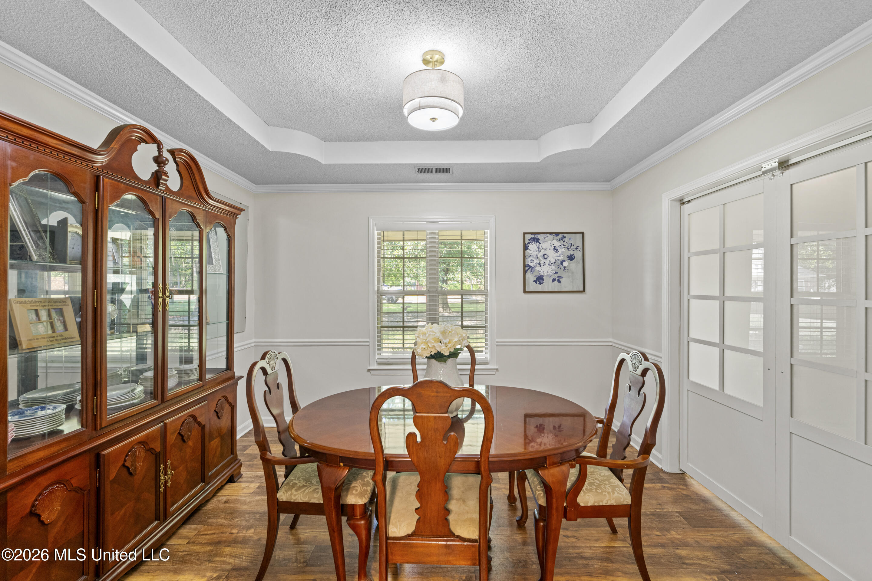 8527 Collinswood Drive Property Photo 4