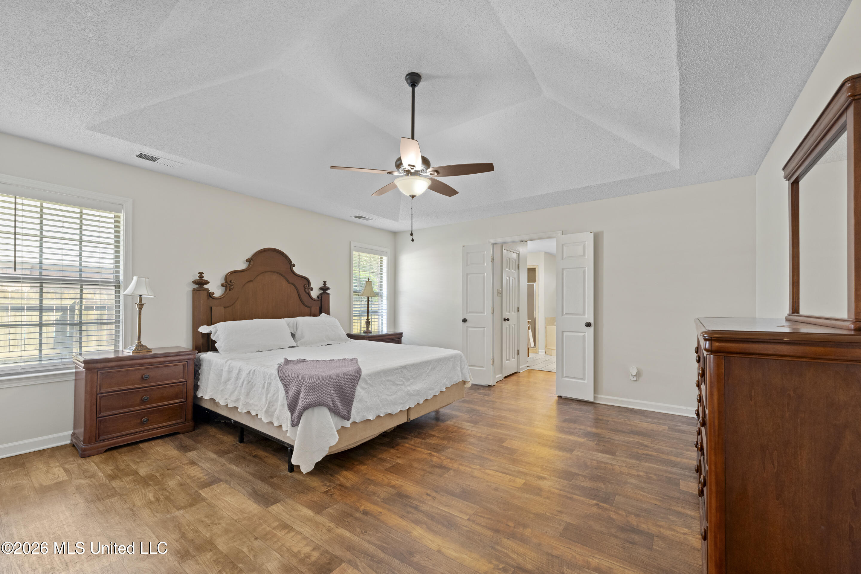 8527 Collinswood Drive Property Photo 11