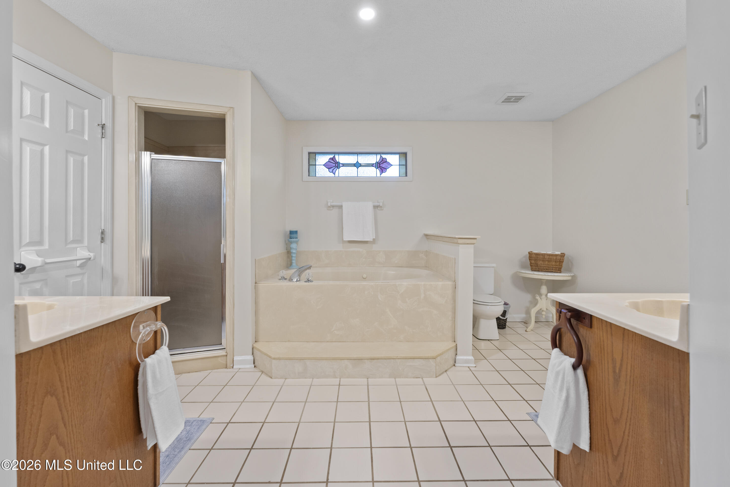 8527 Collinswood Drive Property Photo 12