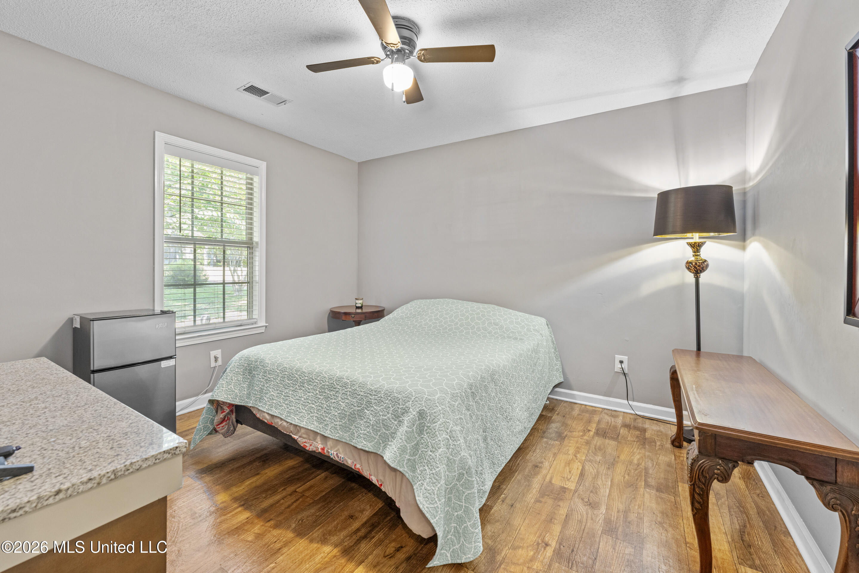 8527 Collinswood Drive Property Photo 16