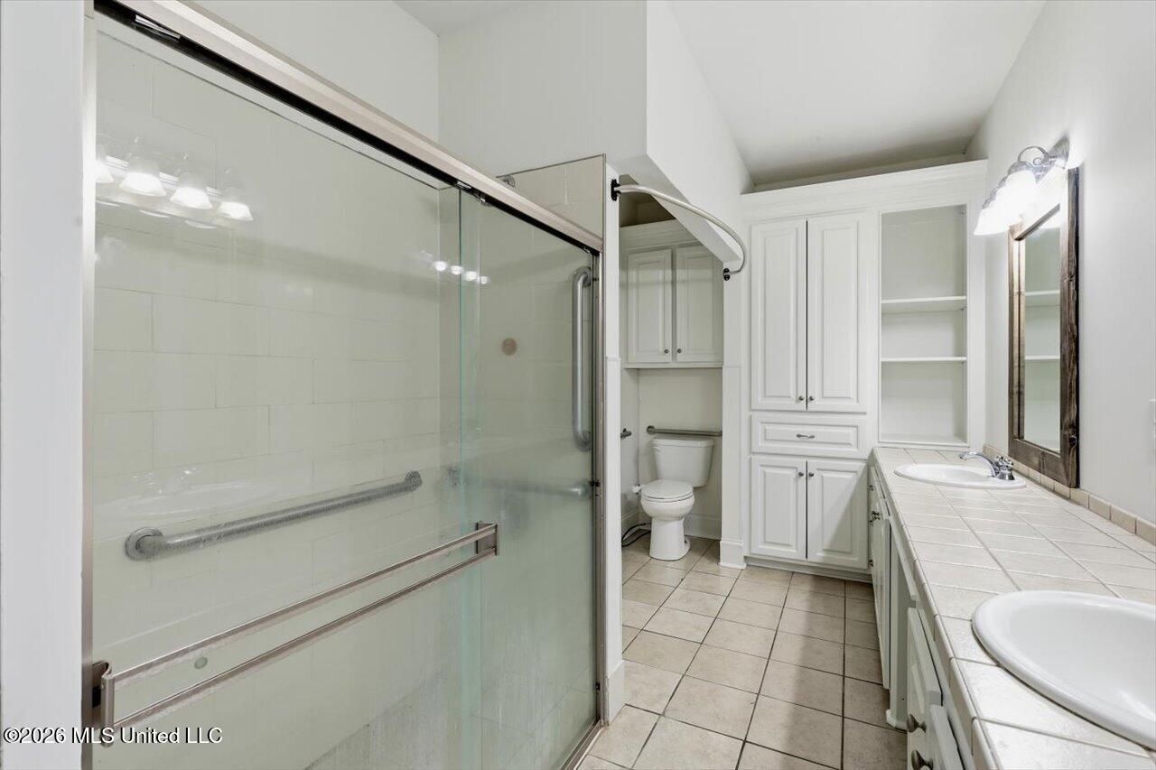 205 Asbury Lane Drive Property Photo 35