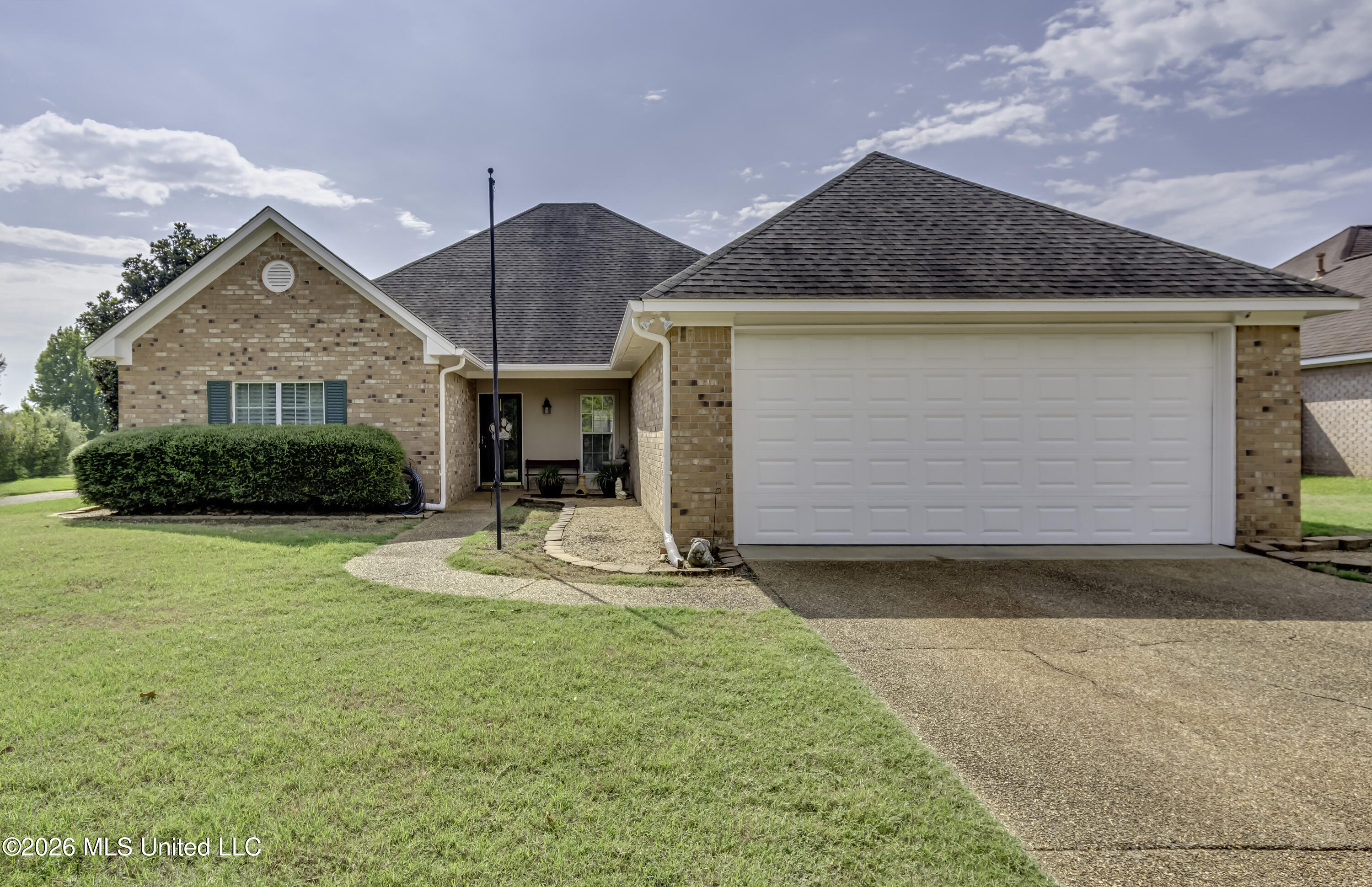 301 Patrick Farms Drive Property Photo 1