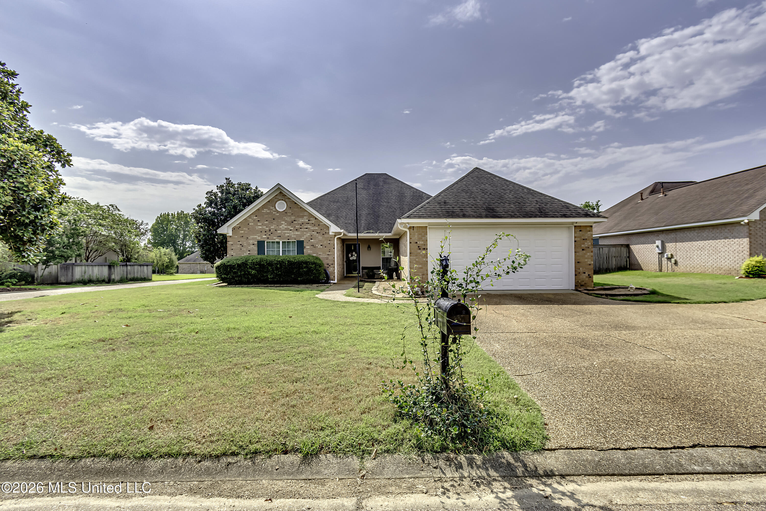 301 Patrick Farms Drive Property Photo 3