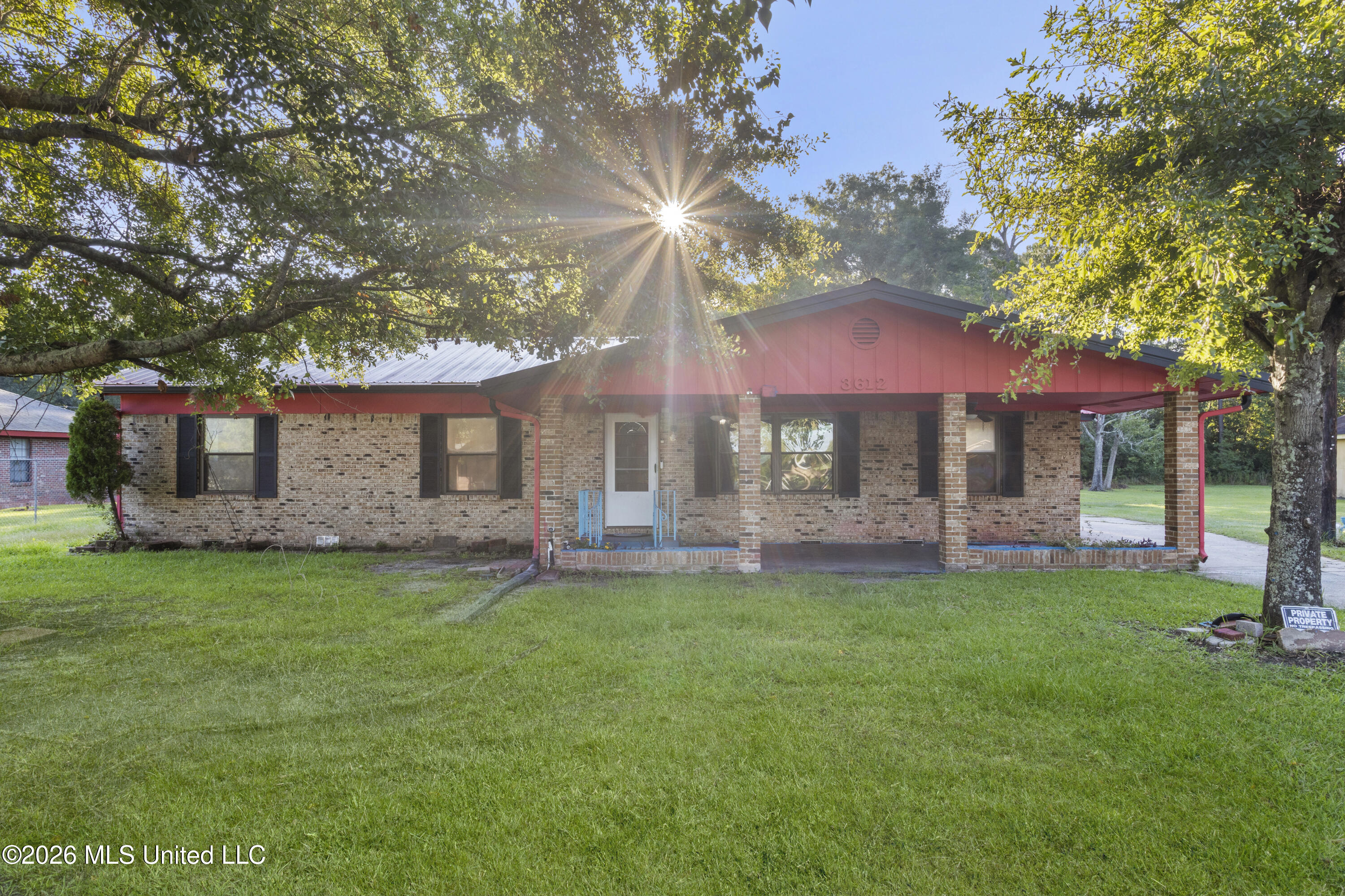 3612 Macphelah Road Property Photo 1