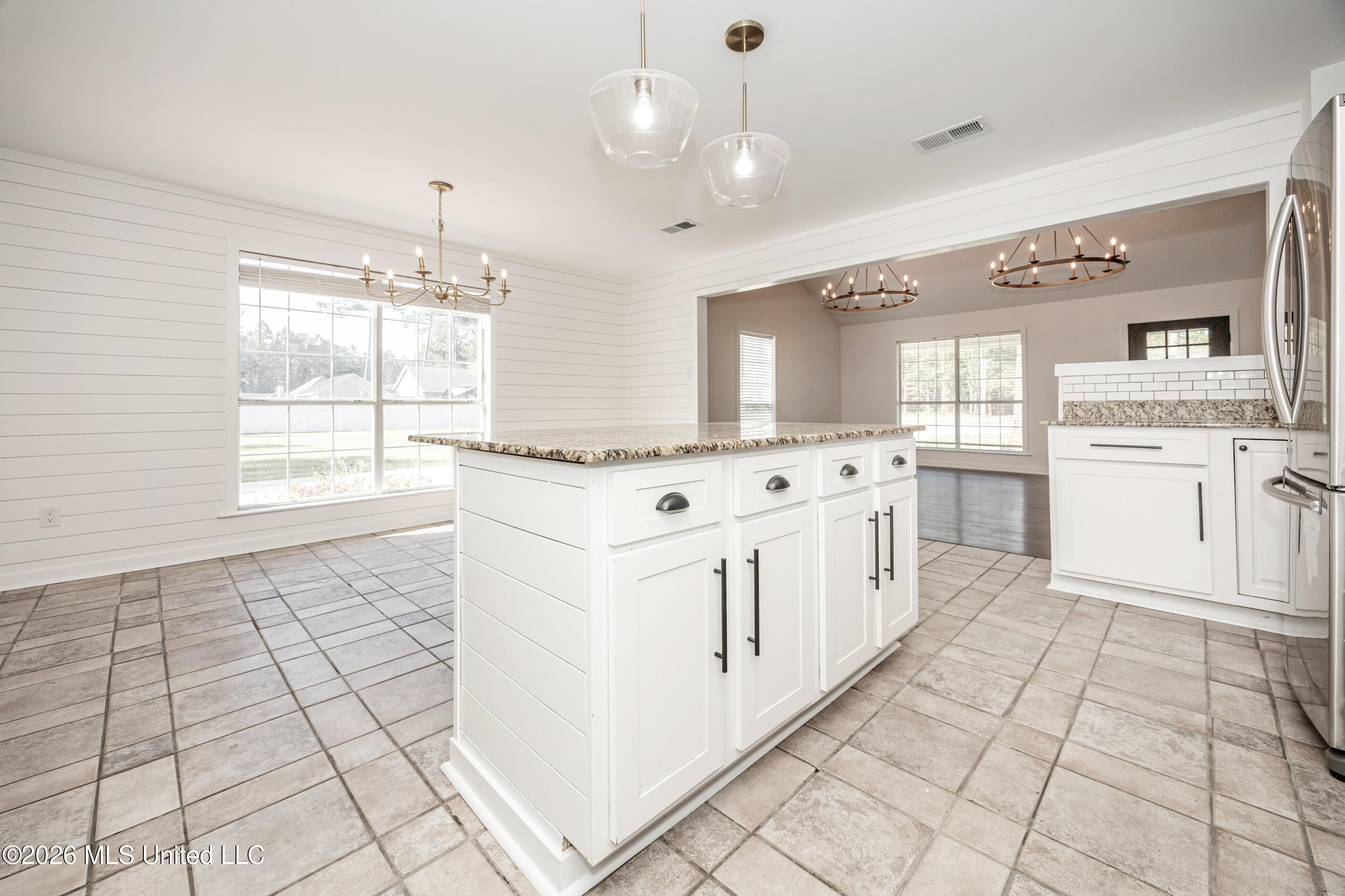 8208 Martin Bluff Road Property Photo 14