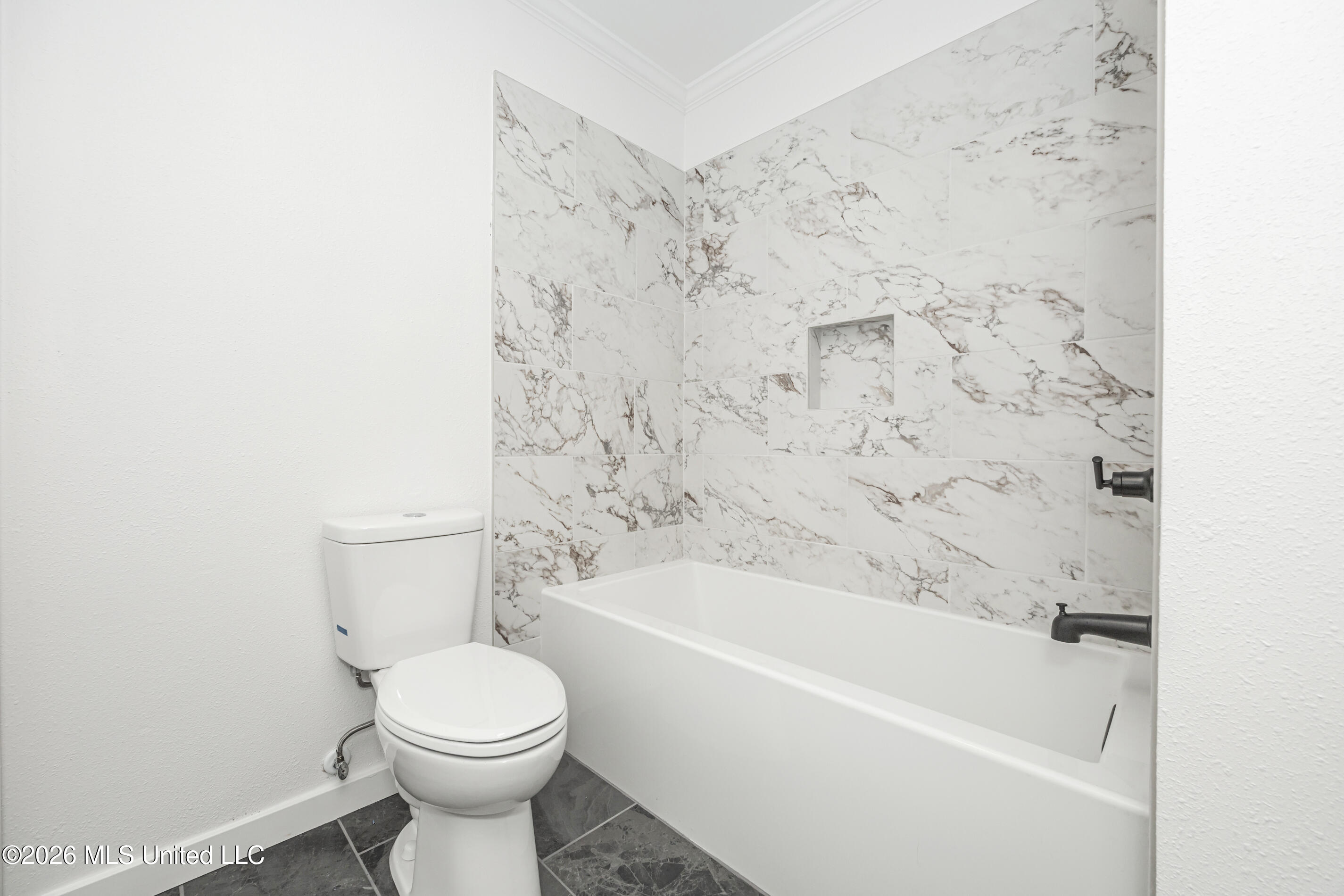 8208 Martin Bluff Road Property Photo 16