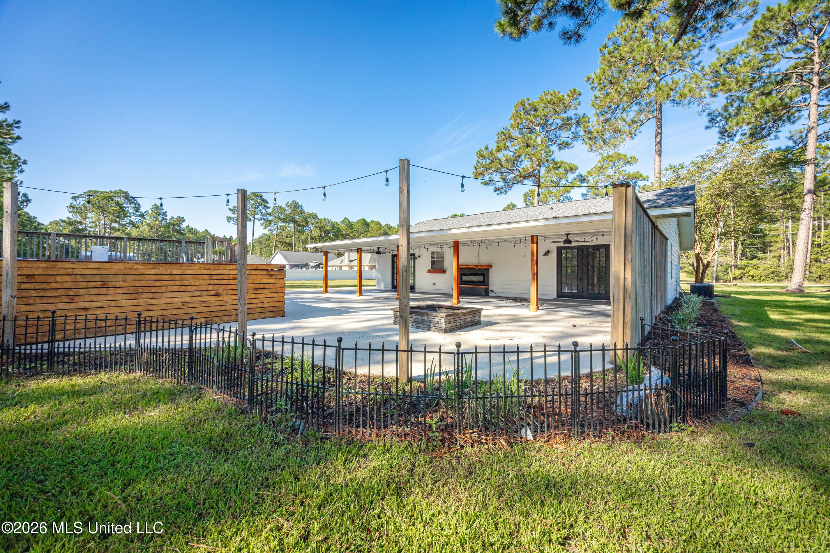 8208 Martin Bluff Road Property Photo 30