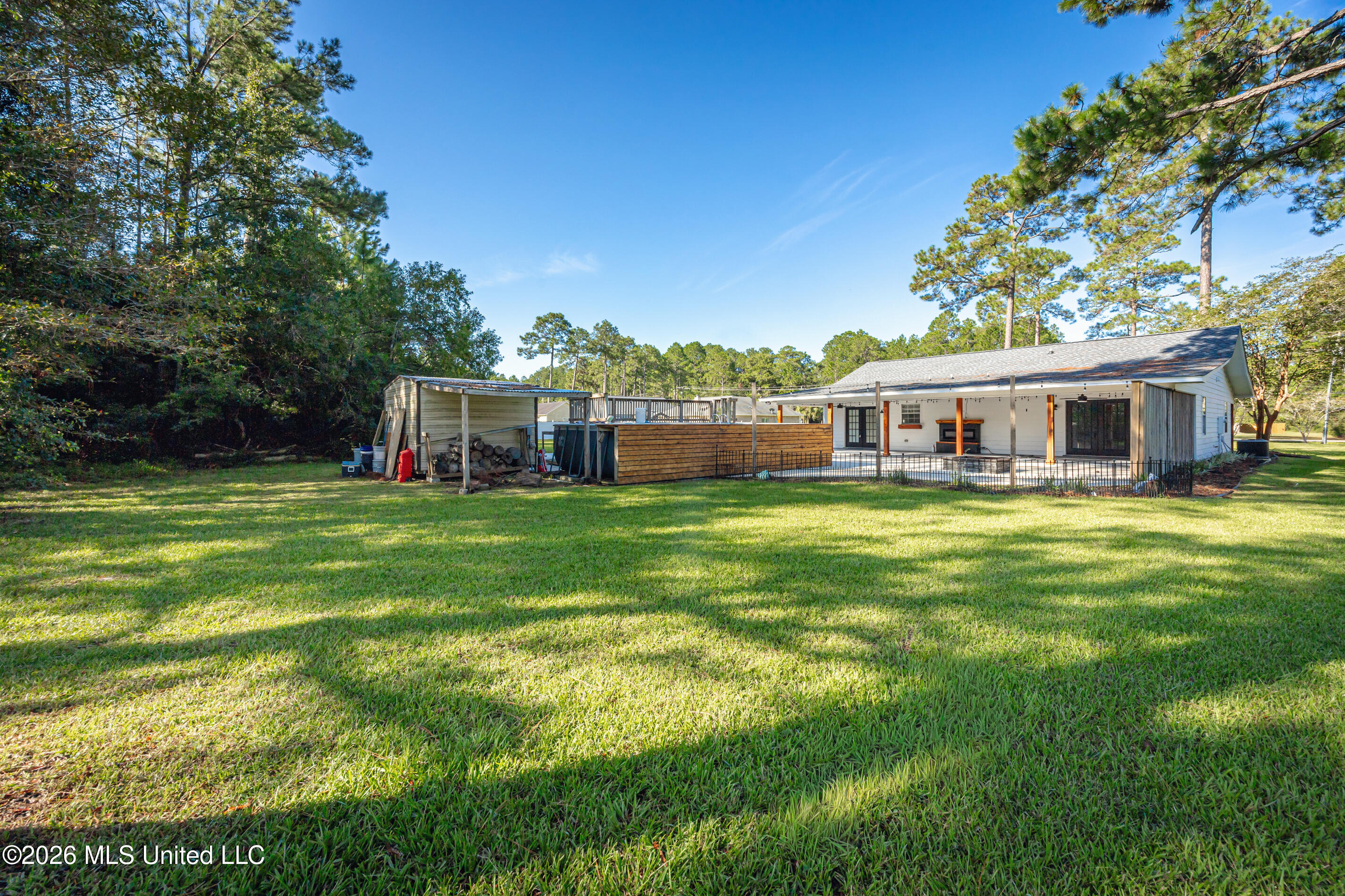 8208 Martin Bluff Road Property Photo 33