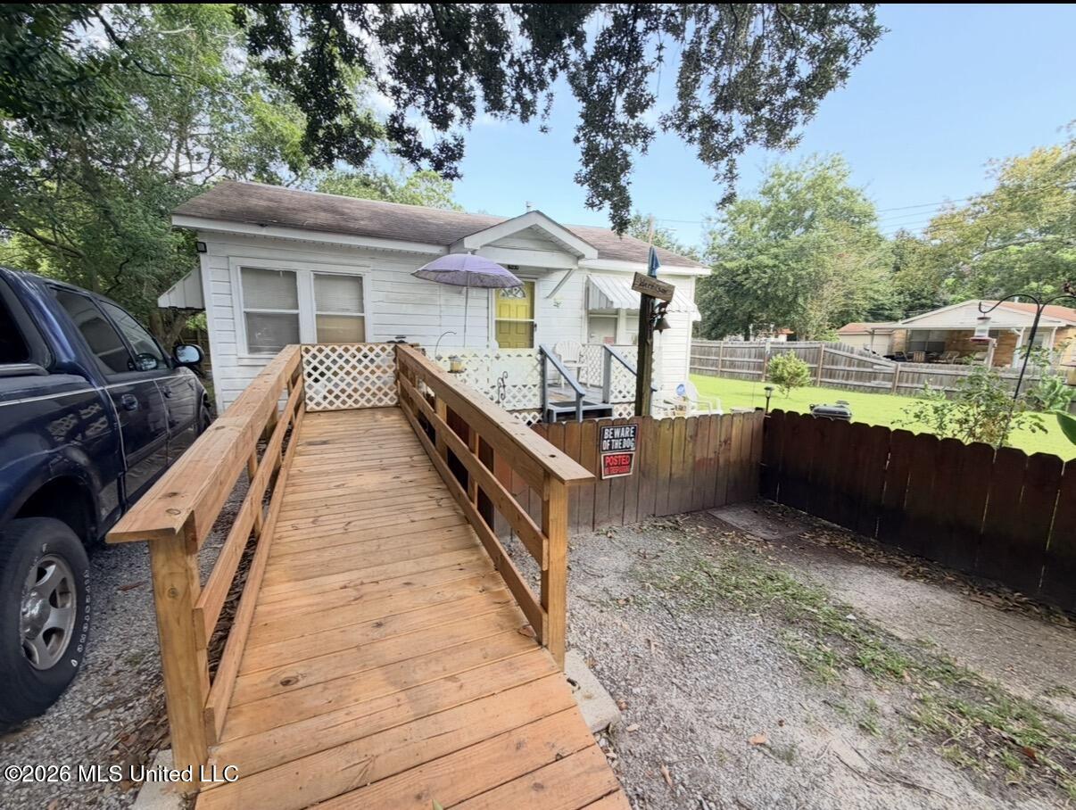 1615 41st Avenue Property Photo 1