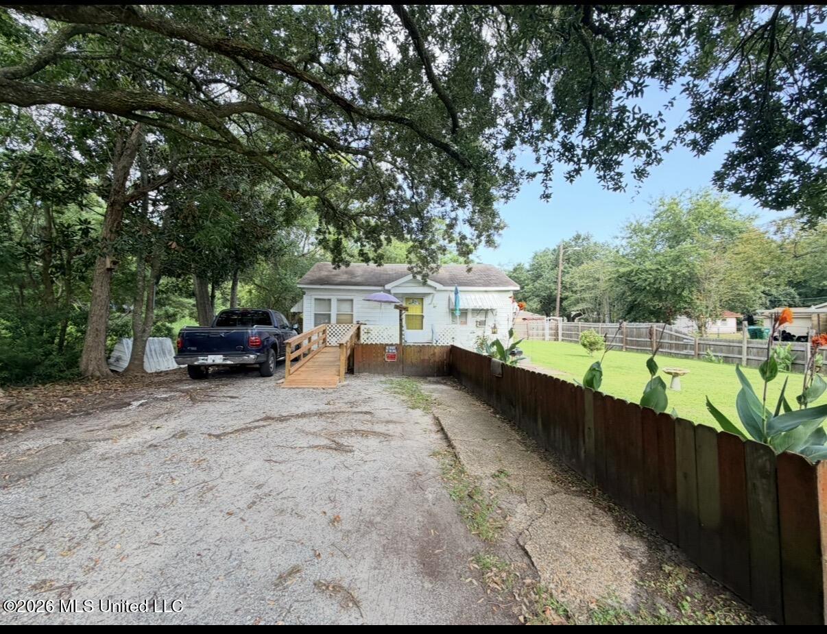 1615 41st Avenue Property Photo 16