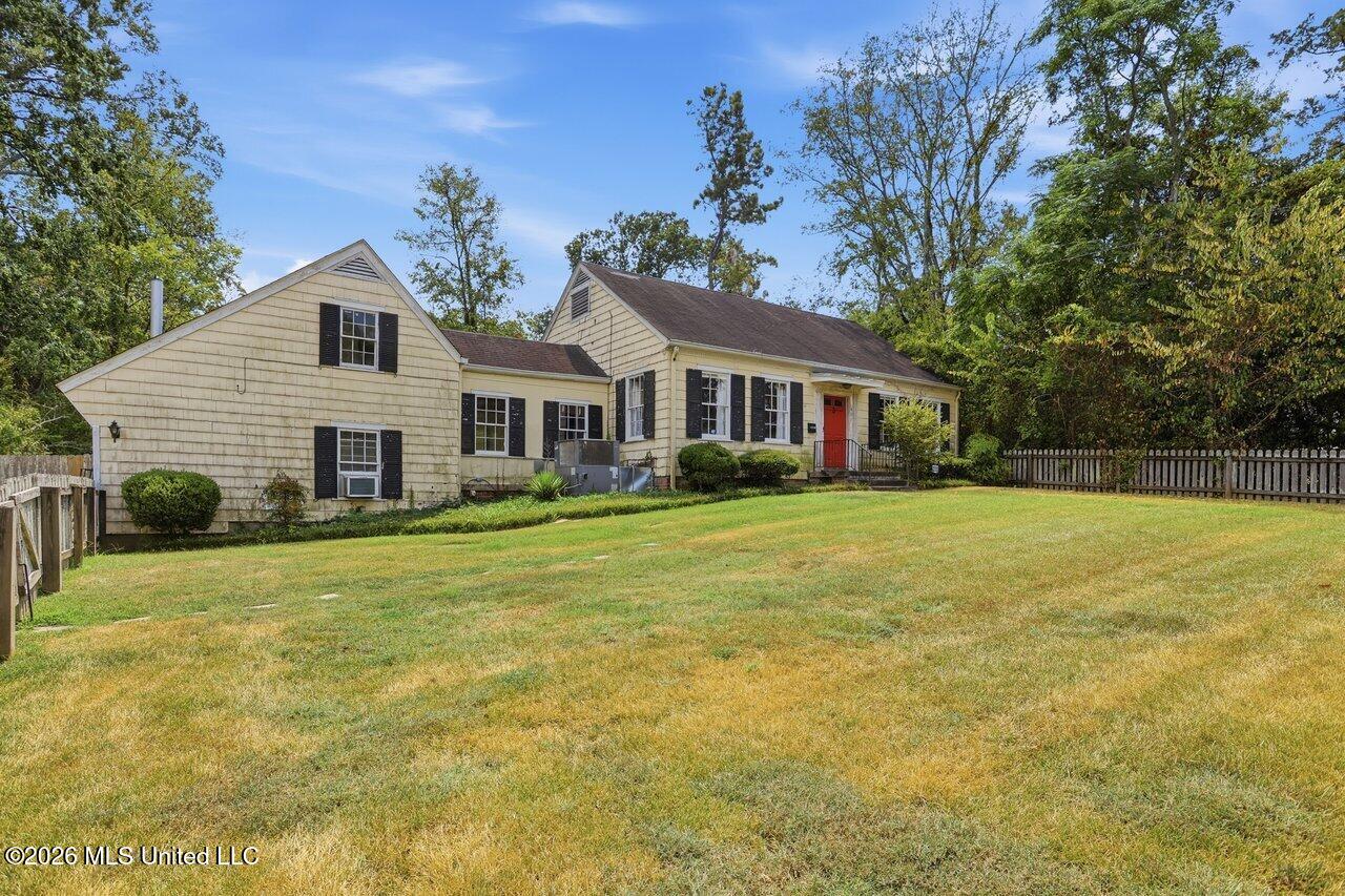 621 Eagle Avenue Property Photo 3