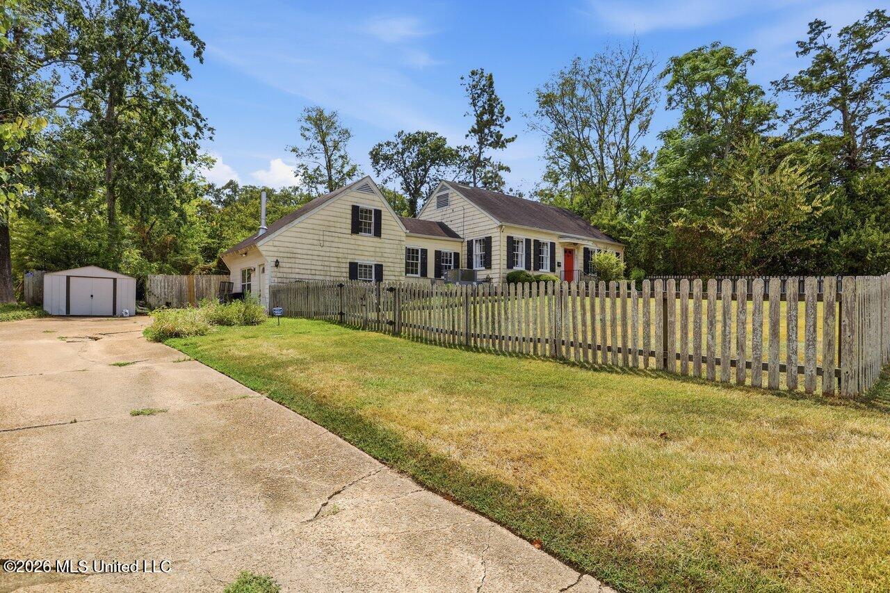 621 Eagle Avenue Property Photo 6