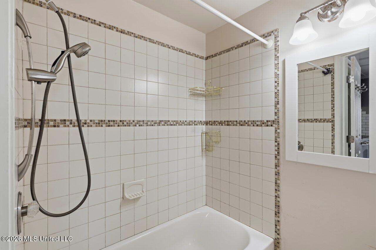 621 Eagle Avenue Property Photo 32