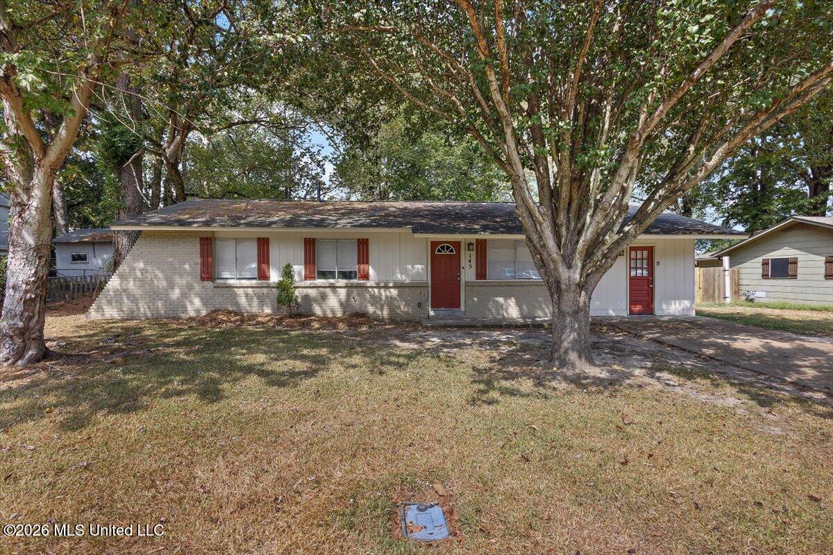 145 W Lisa Drive Property Photo 1