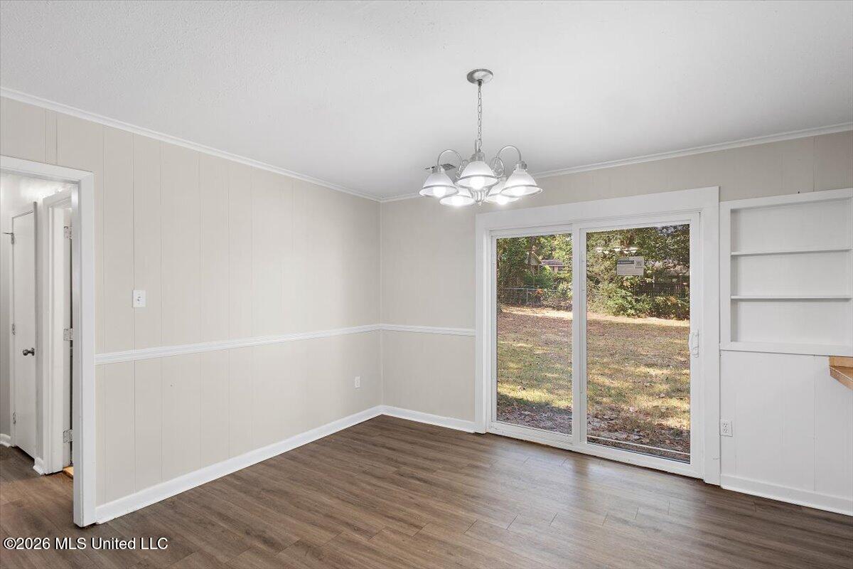 145 W Lisa Drive Property Photo 8