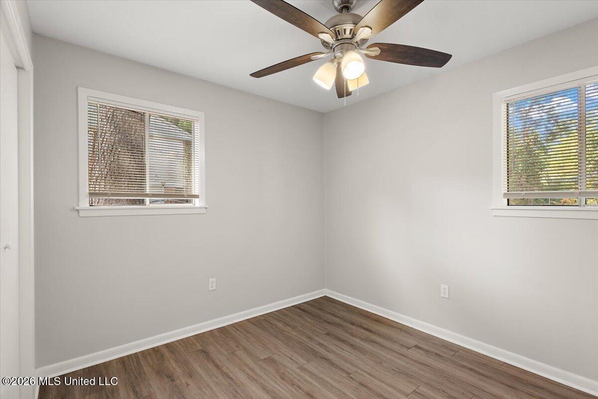 145 W Lisa Drive Property Photo 16