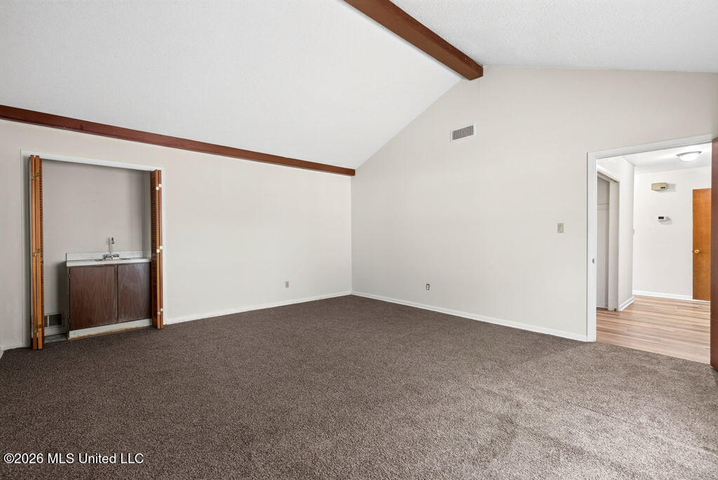 2320 Lynn Avenue Property Photo 8