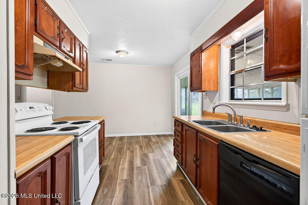 2320 Lynn Avenue Property Photo 16