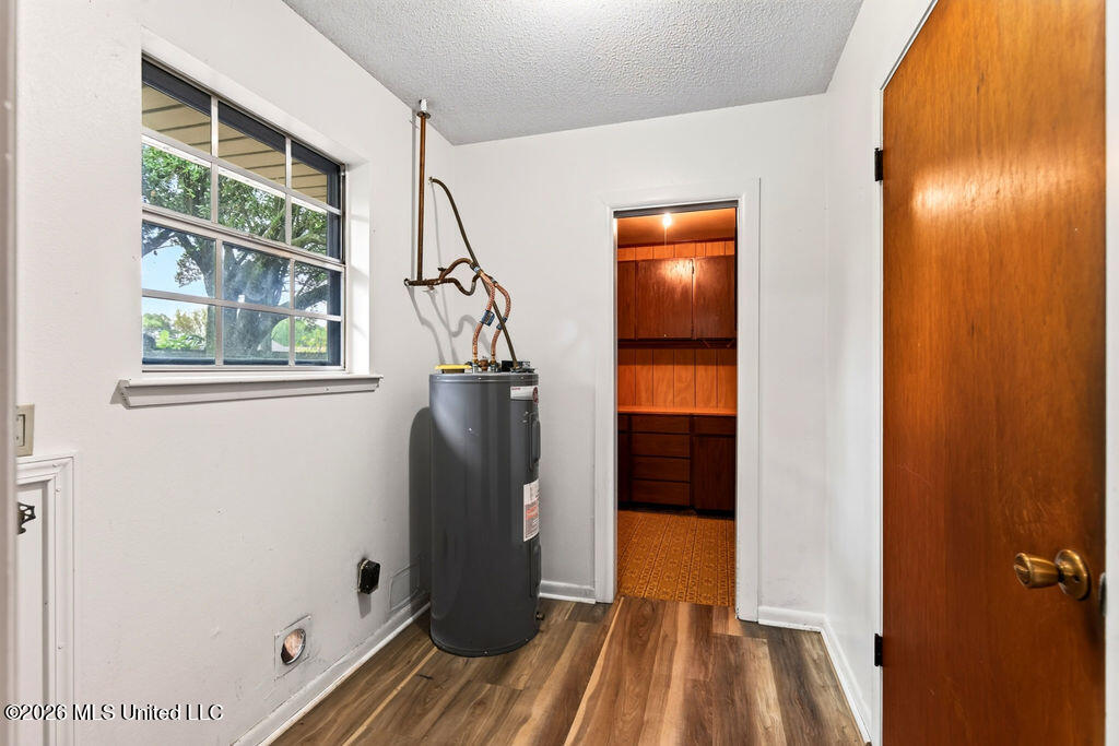 2320 Lynn Avenue Property Photo 17